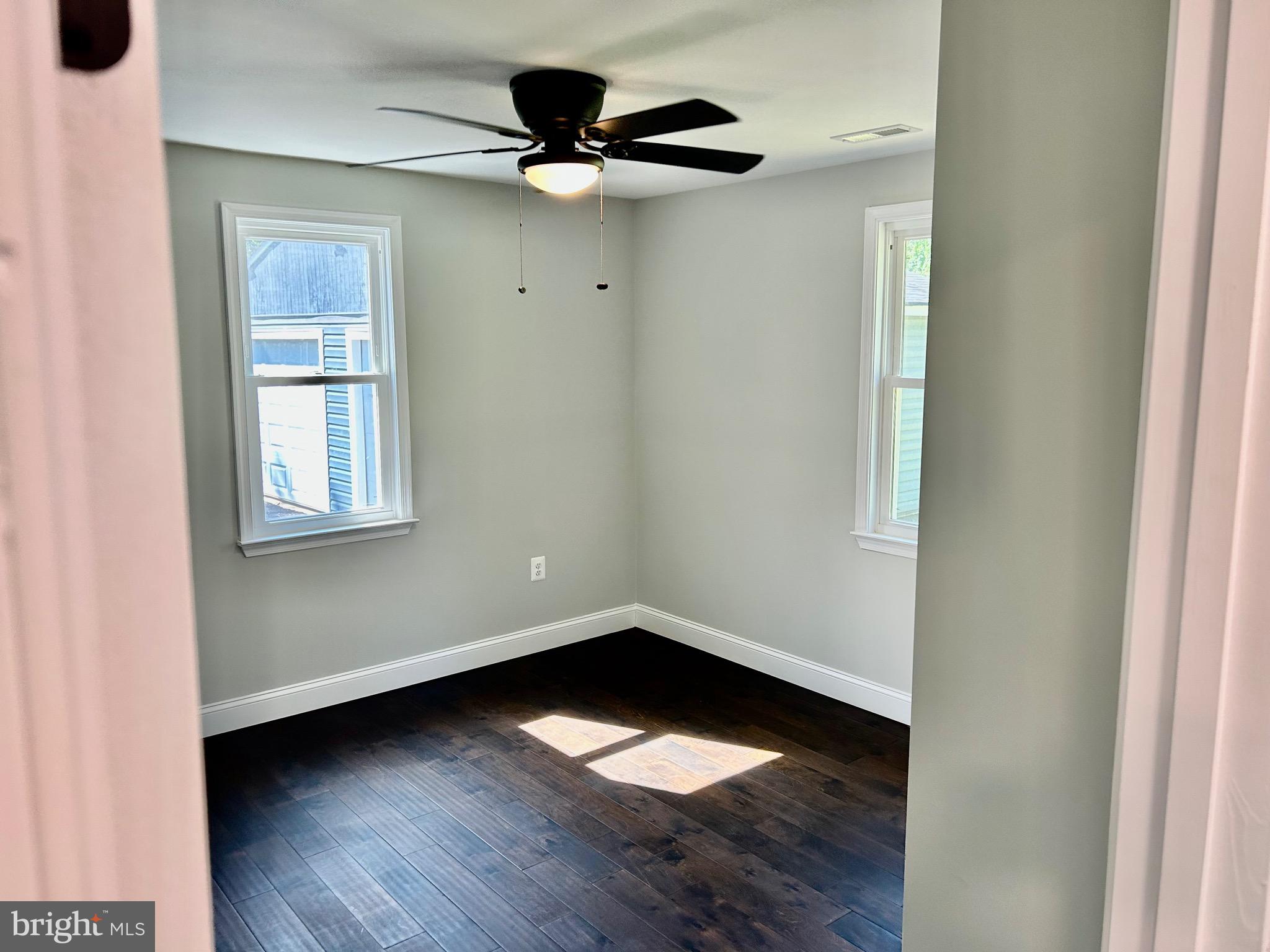 LIVINGSTON GROVE - Residential