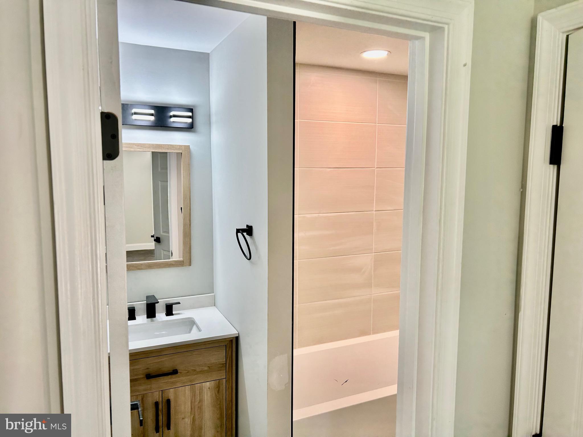 LIVINGSTON GROVE - Residential