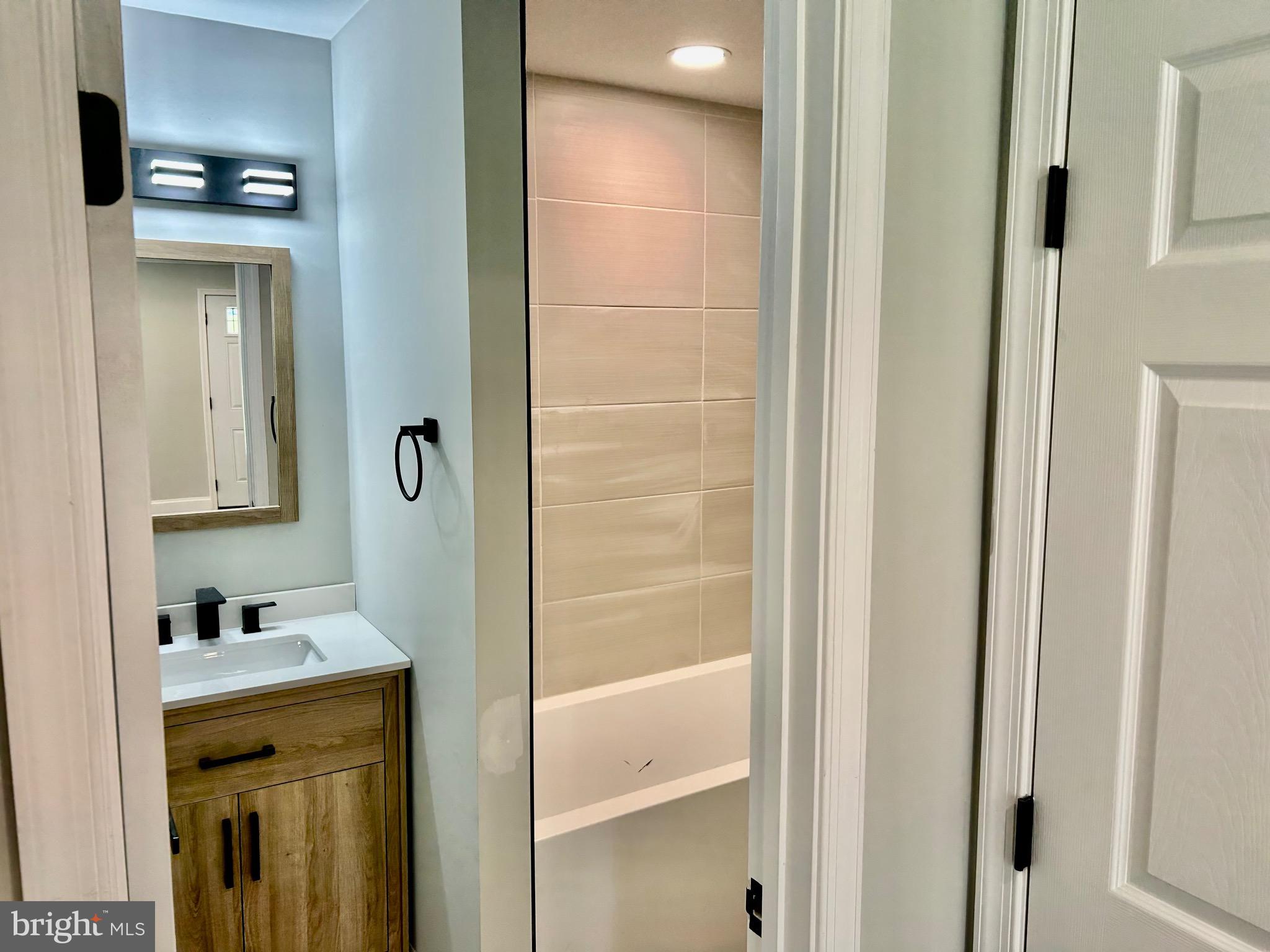 LIVINGSTON GROVE - Residential