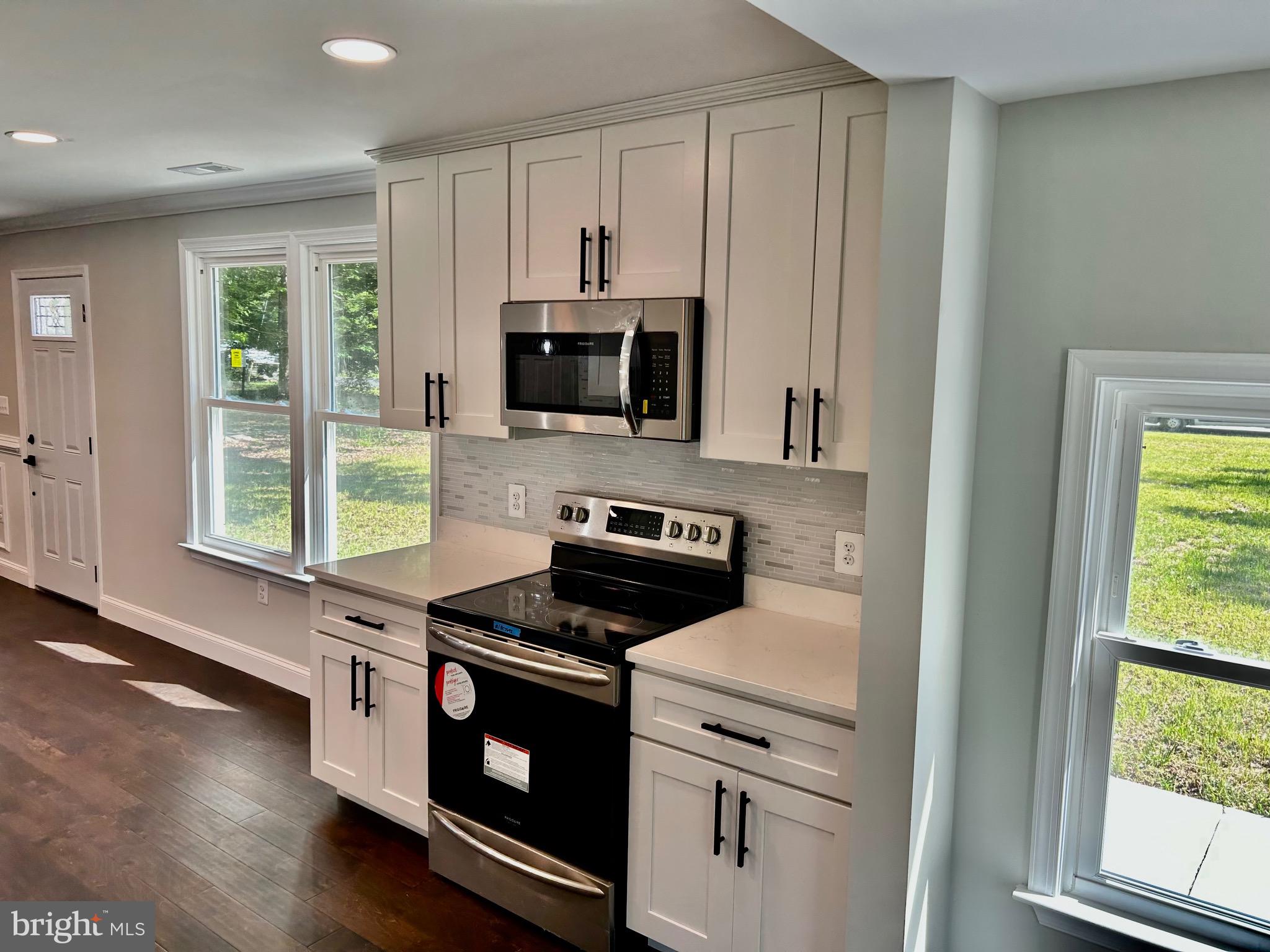 LIVINGSTON GROVE - Residential