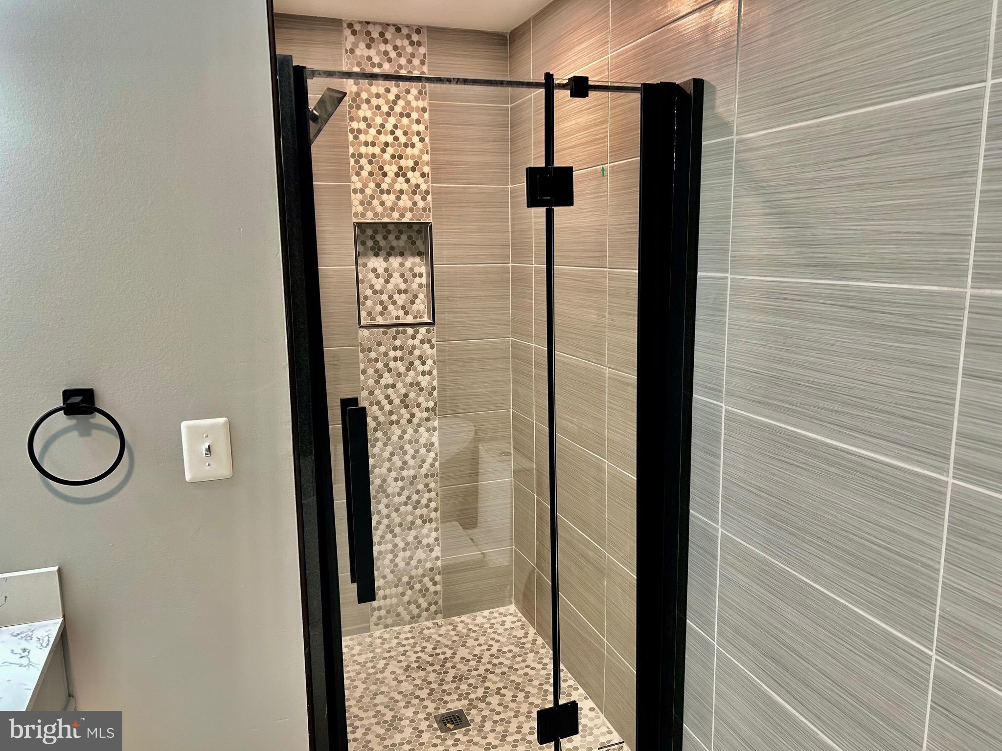 LIVINGSTON GROVE - Residential