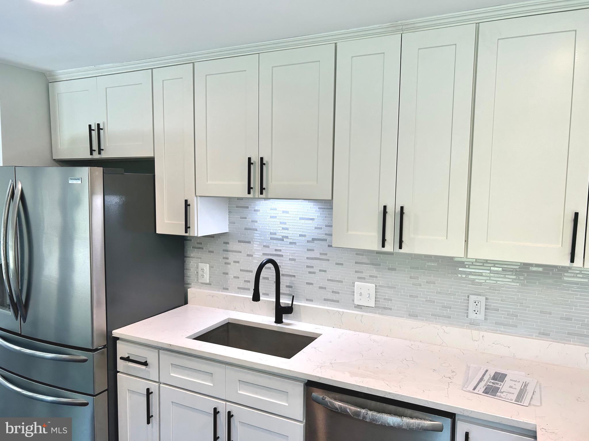 LIVINGSTON GROVE - Residential