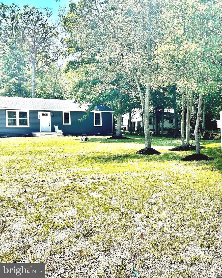 A REWARDING ESCAPE PEACEFULLY SITUATED CLOSE TO WASHINGTON DC: Luxurious and upgraded, this 3-bedroom and 2-bathroom 1150 SF Ranch with a detached 2 Car Garage was completely remodeled located in Accokeek, MD. New roof, New Water Heater, New HVAC system, New Windows, Quartz Counter Tops with new kitchen cabinets, Spa style Master Bath and much more. This house has a huge front and back yard with a long driveway to park your RVs or Boats. Practically everything the brand new in the house…Open floor plan with a fantastic sunroom with gorgeous windows located off the side of the home. This home feels and lives like new construction, truly "turn-key" and ready for you to call home!