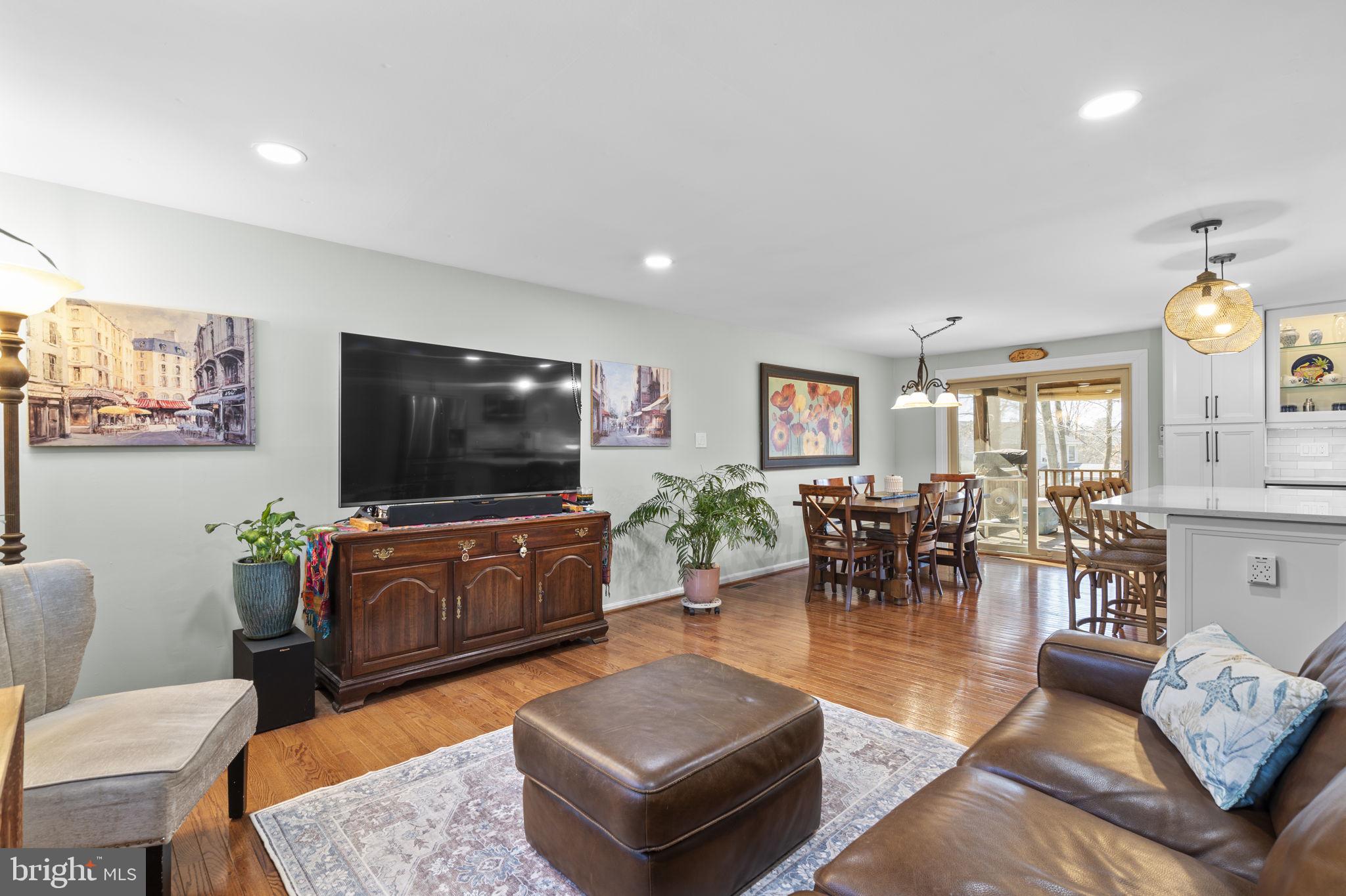 HIDDENBROOK - Residential