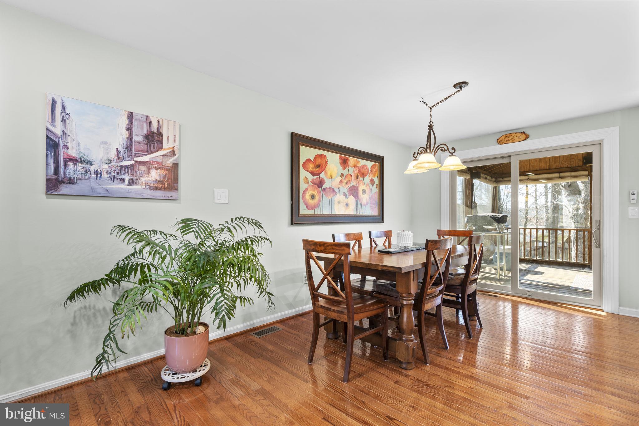 HIDDENBROOK - Residential