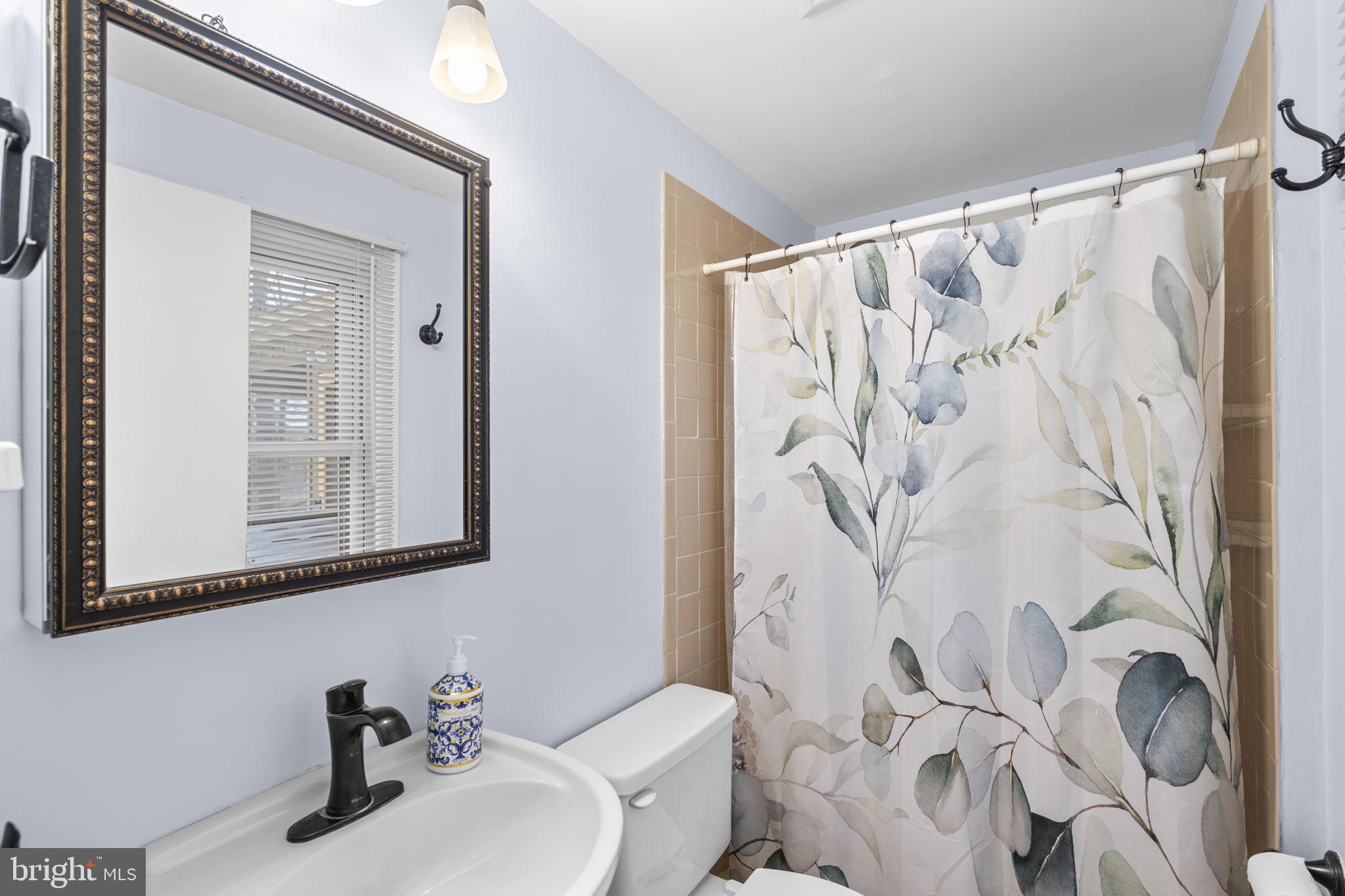 HIDDENBROOK - Residential