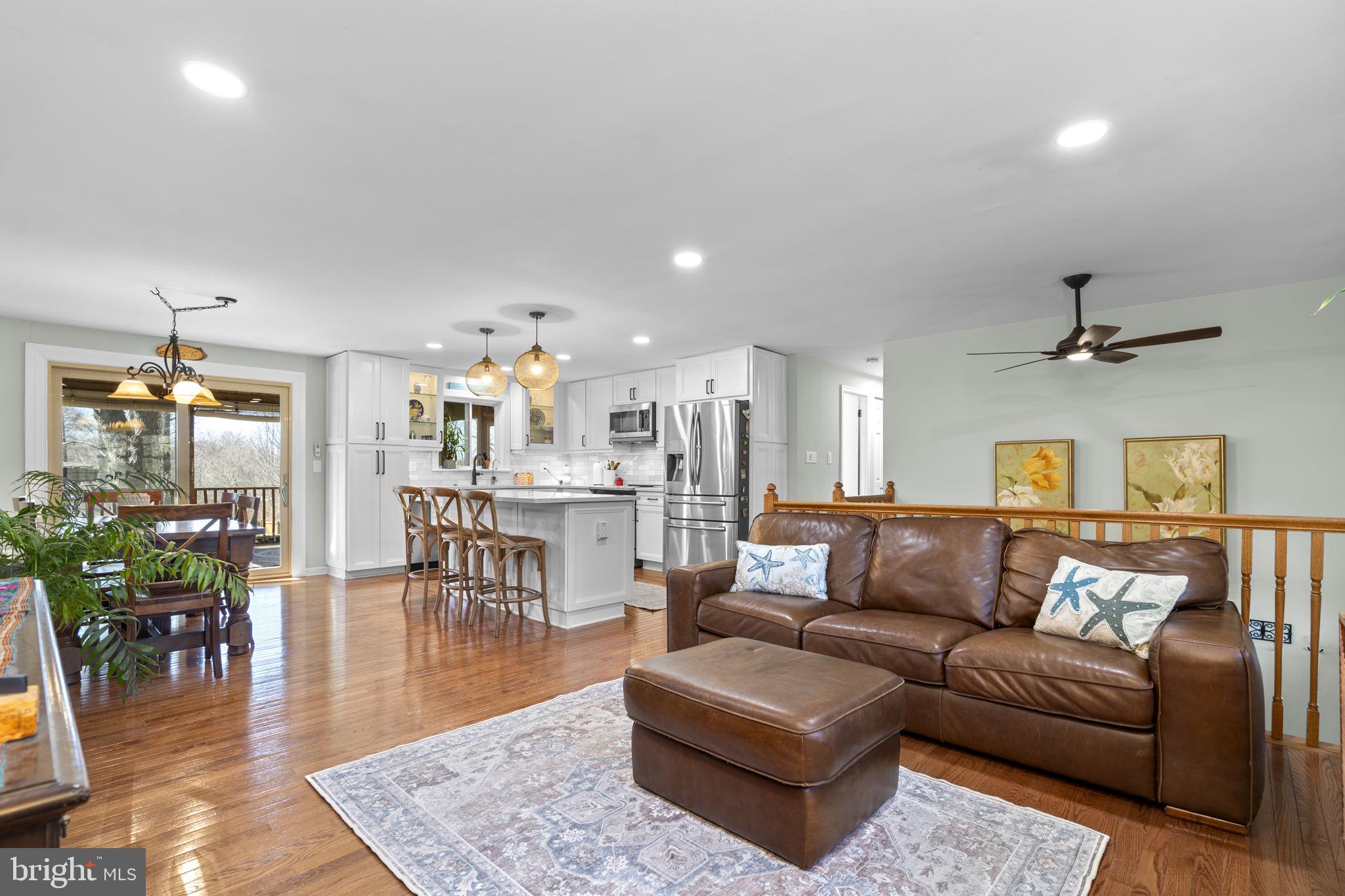 HIDDENBROOK - Residential