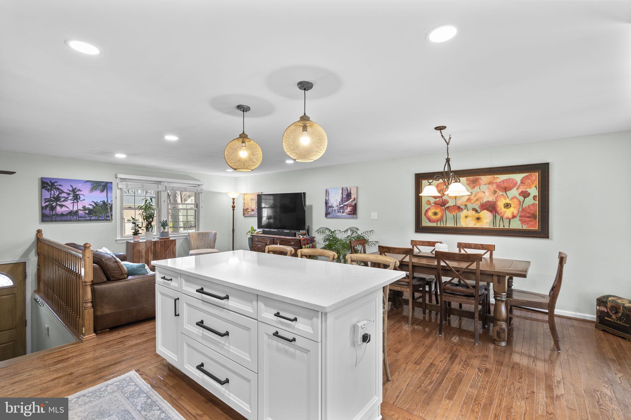 HIDDENBROOK - Residential