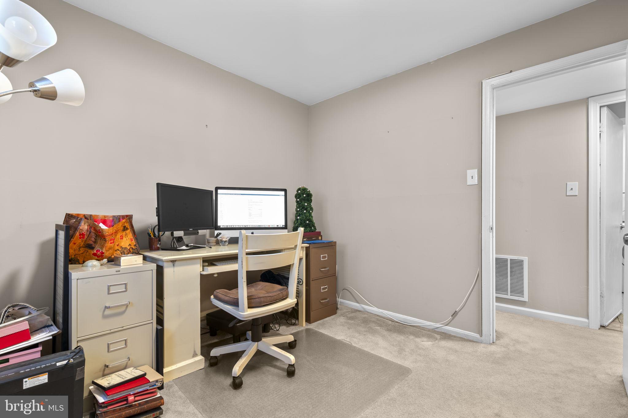 HIDDENBROOK - Residential