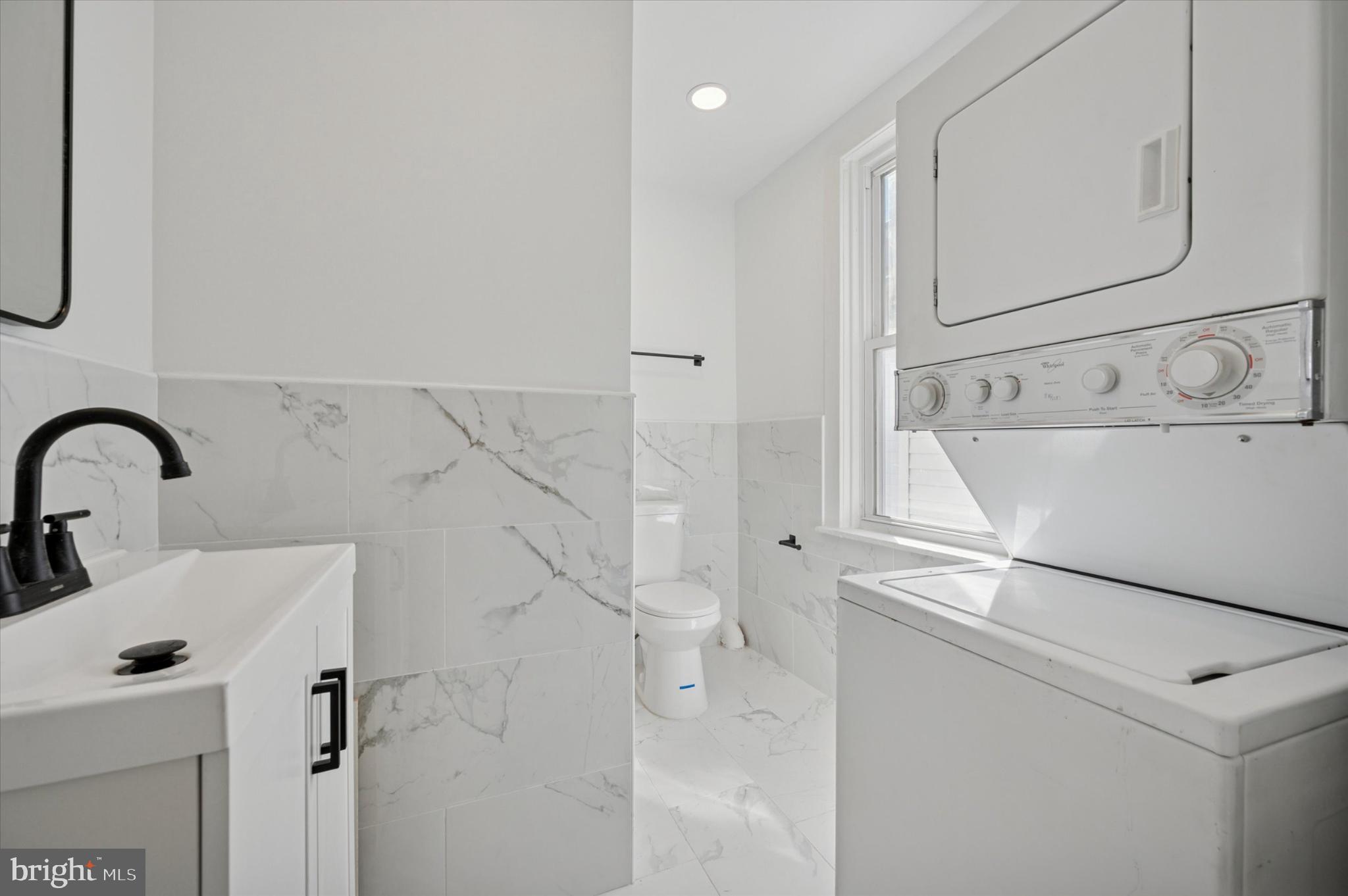 FRANCISVILLE - Residential Lease