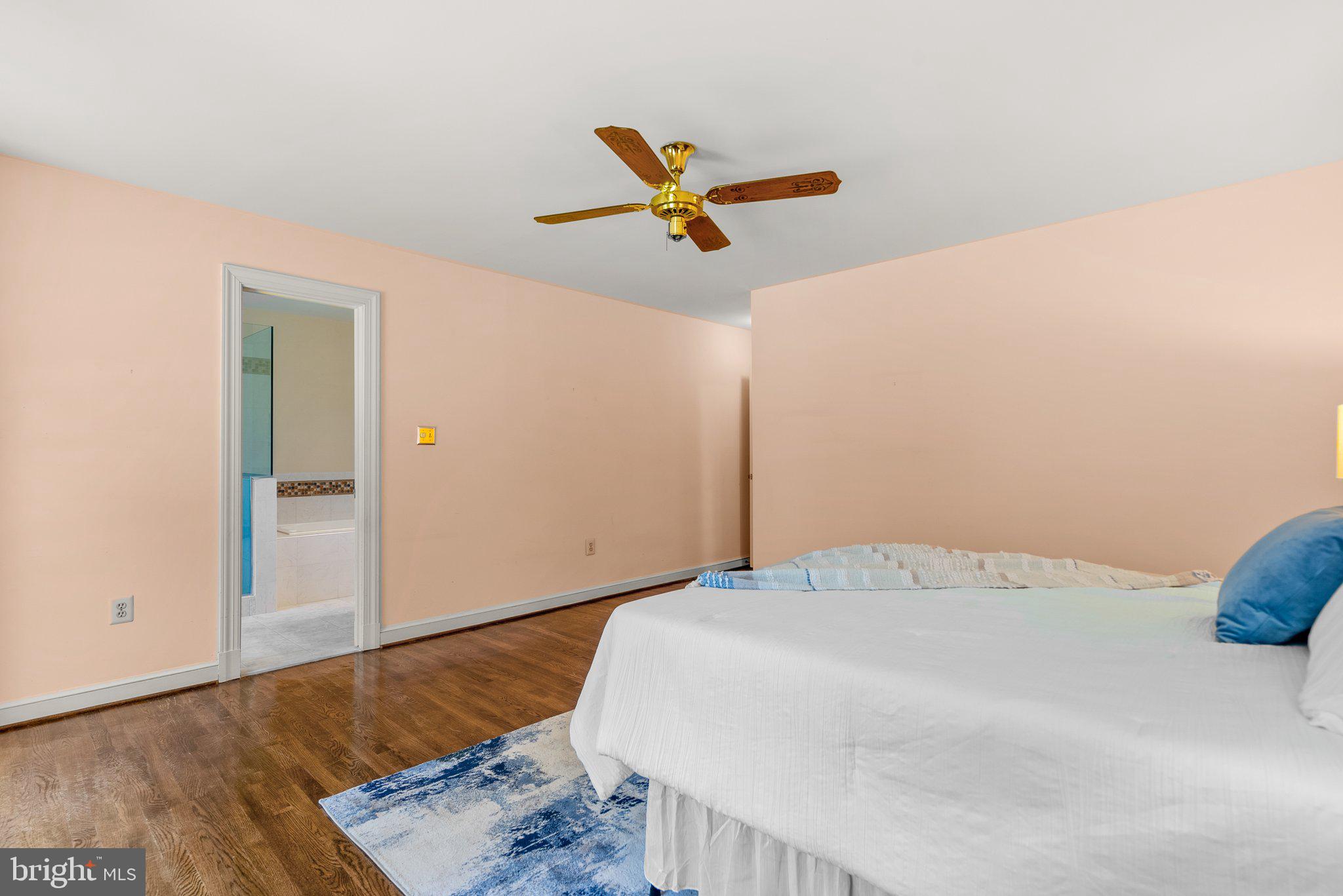 FARMLANDS - Residential