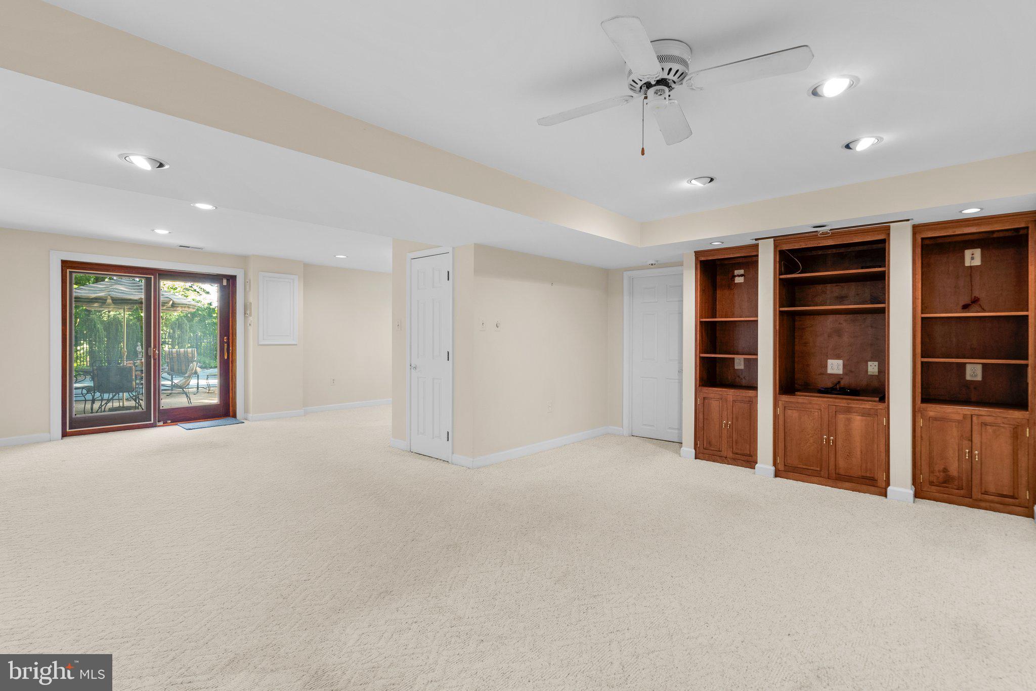 FARMLANDS - Residential