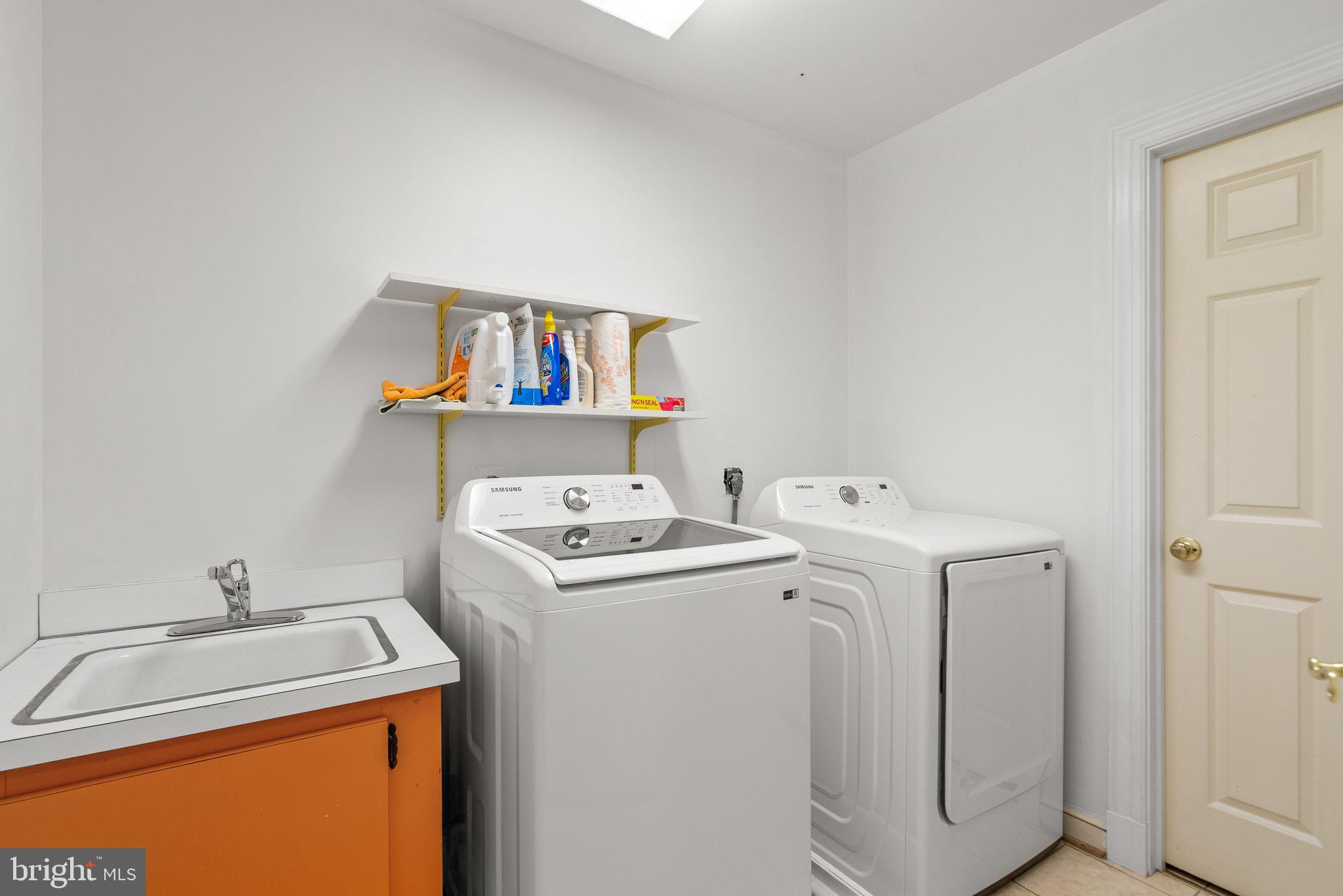 FARMLANDS - Residential