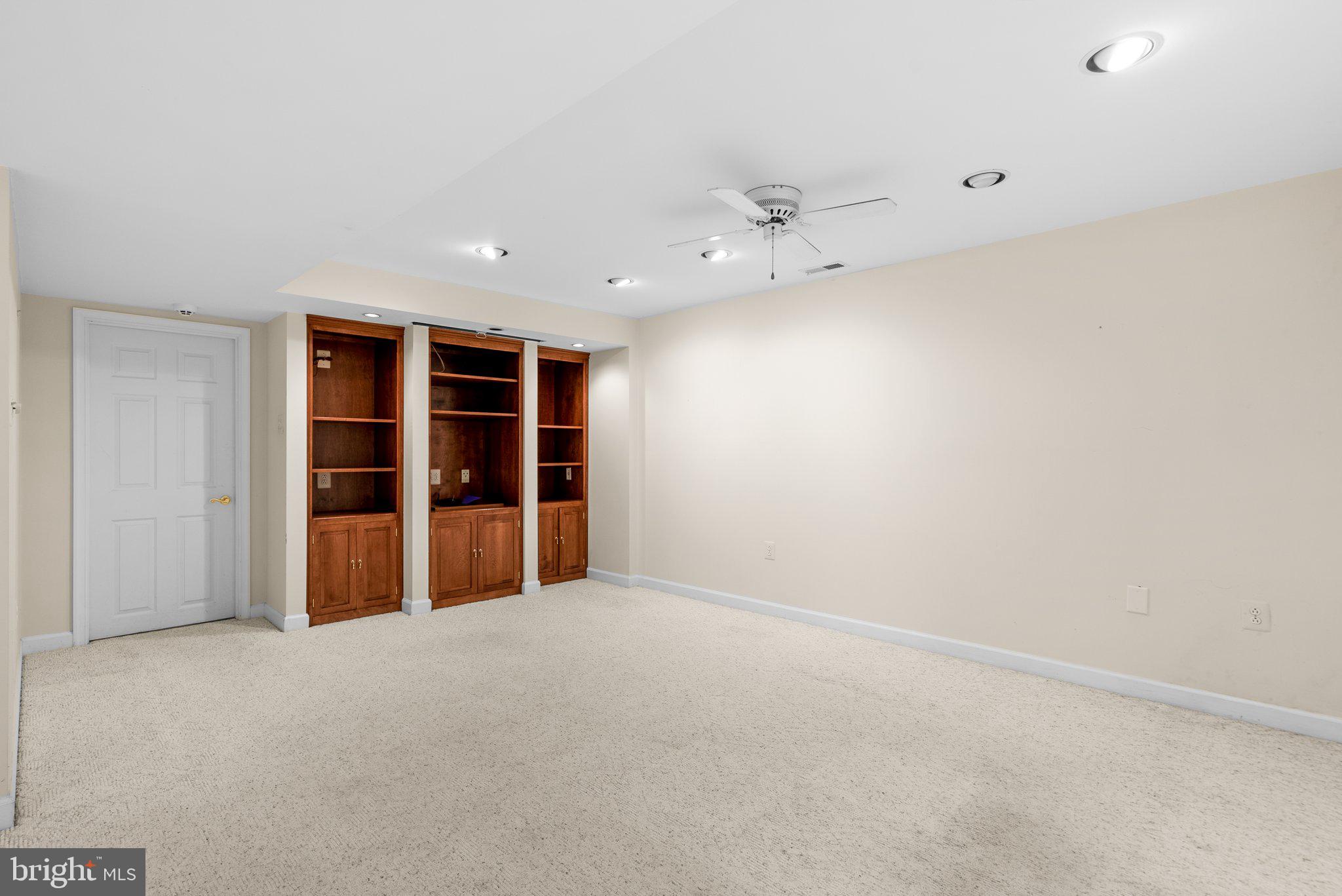 FARMLANDS - Residential