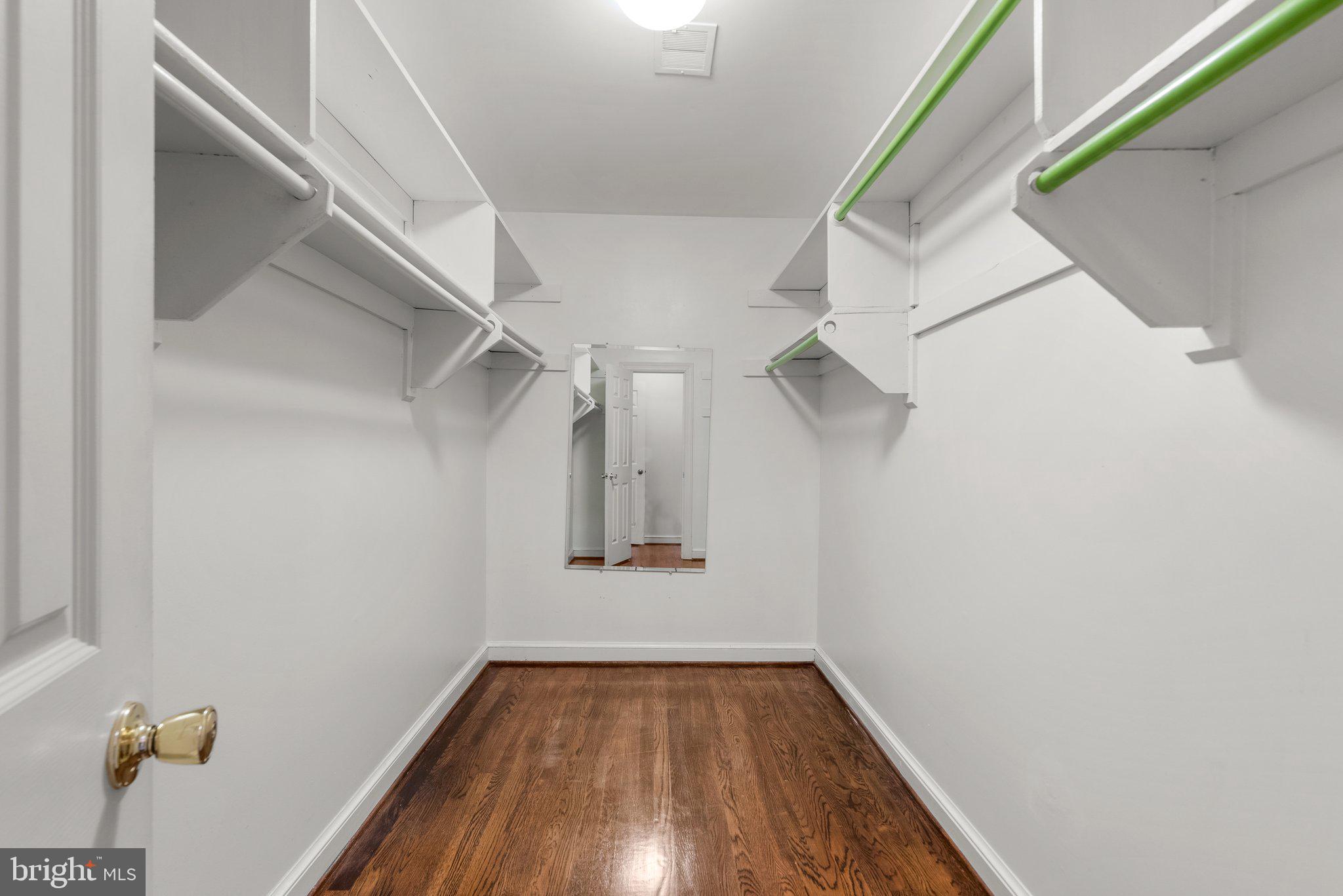 FARMLANDS - Residential