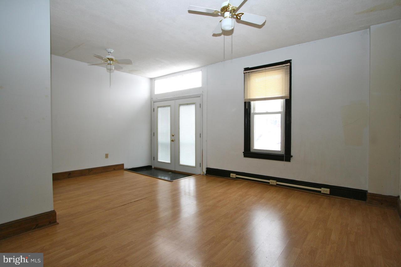 HAGERSTOWN - Residential