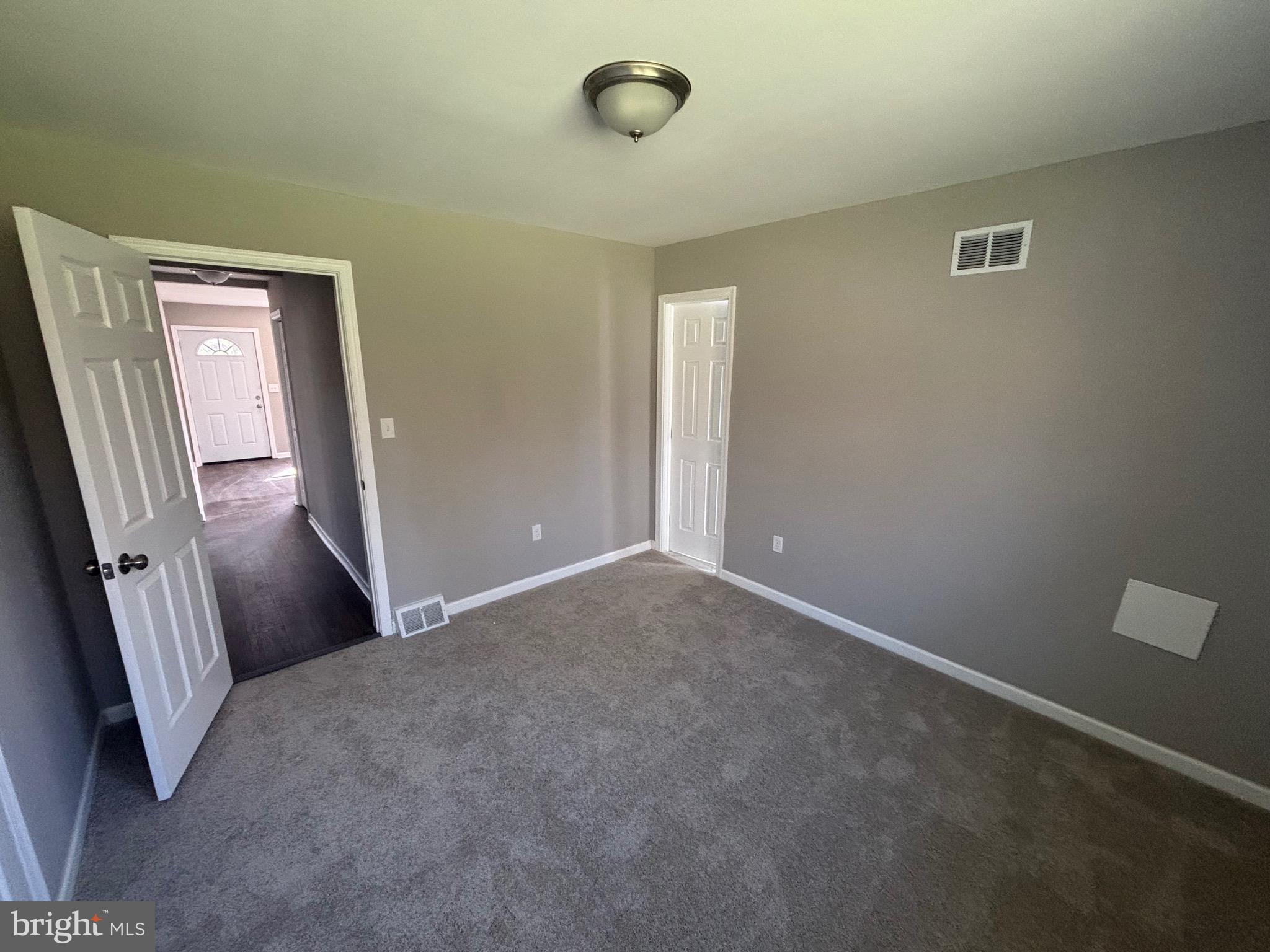 REISTERSTOWN - Residential