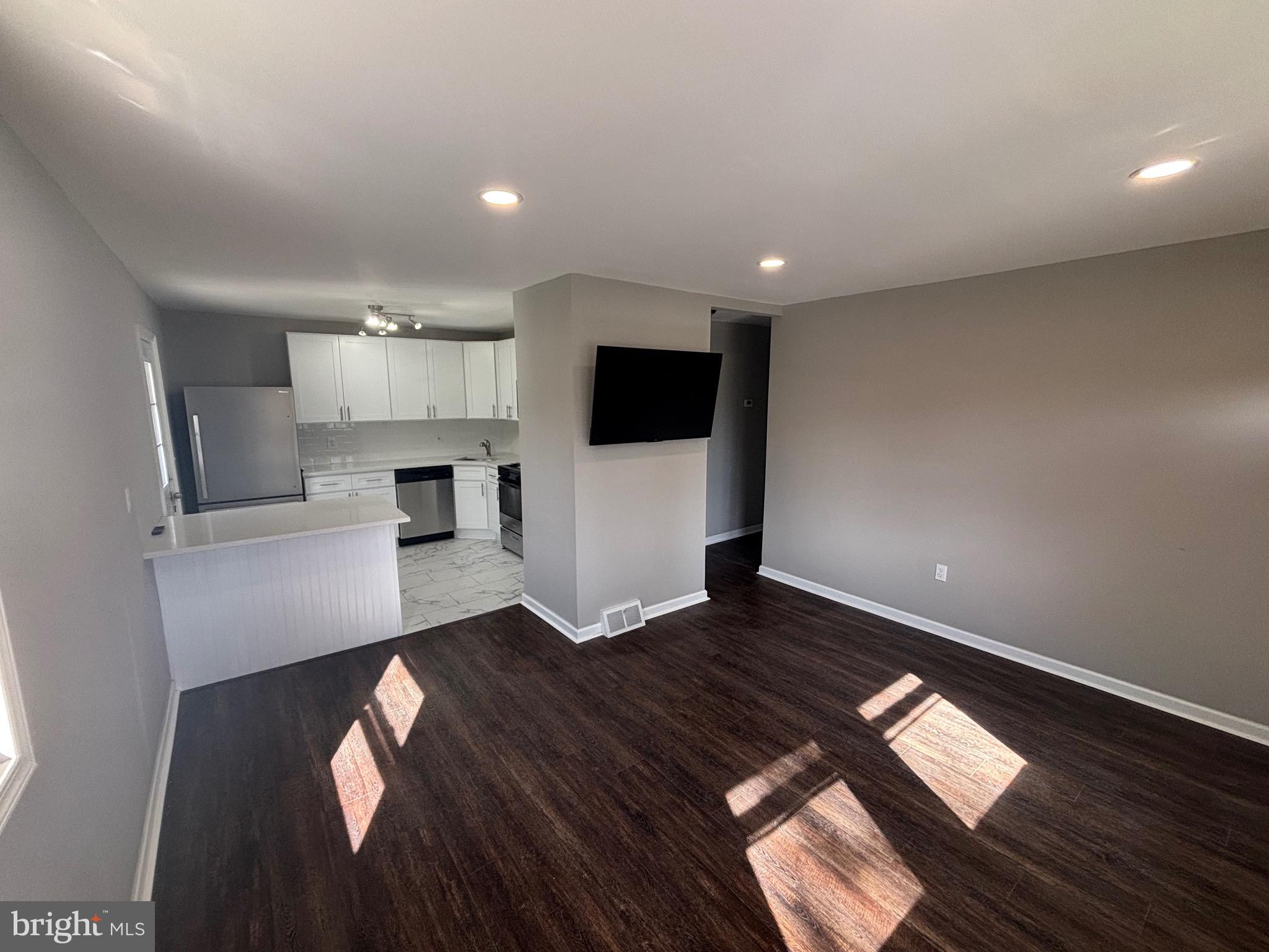 REISTERSTOWN - Residential