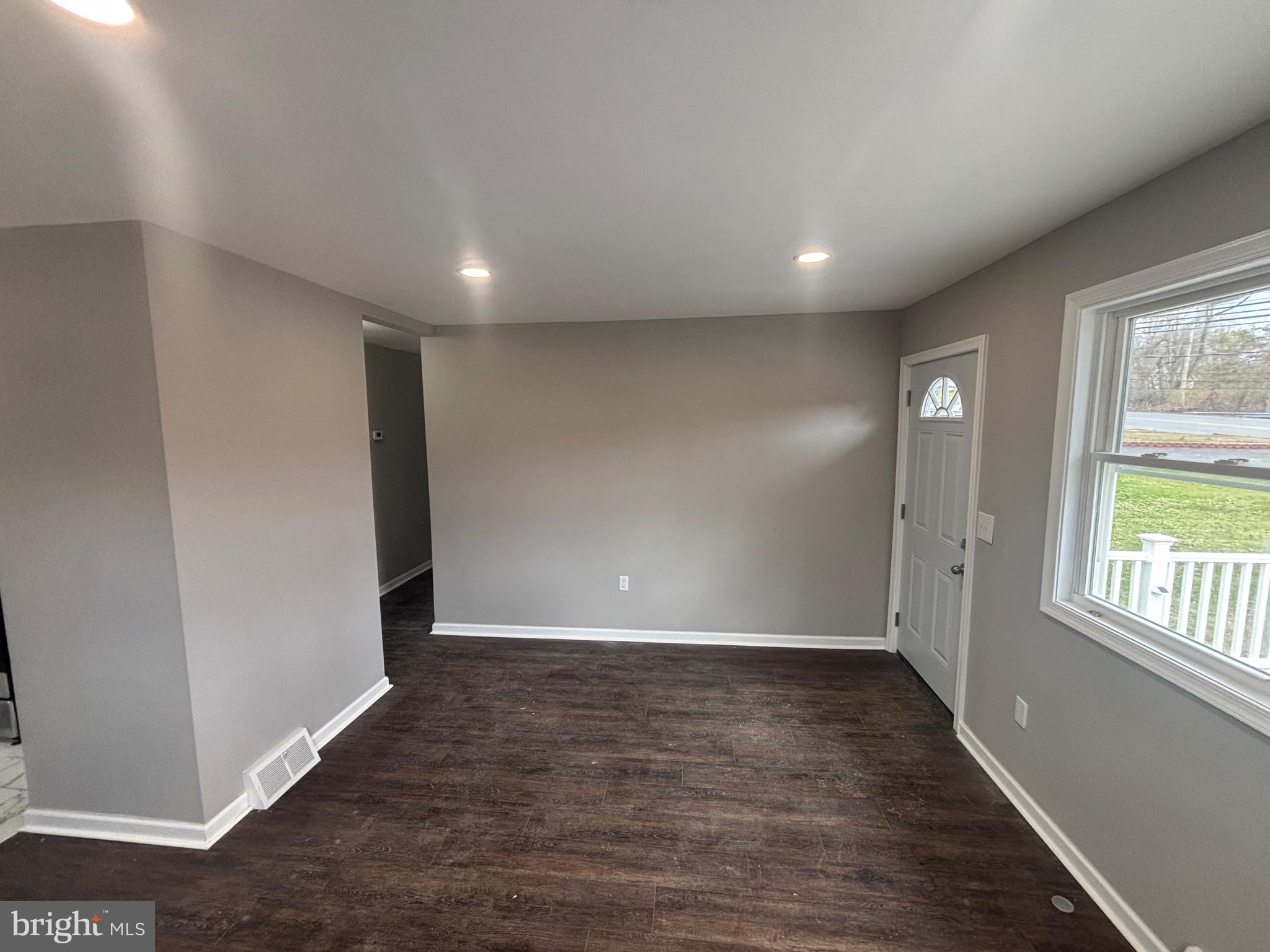 REISTERSTOWN - Residential