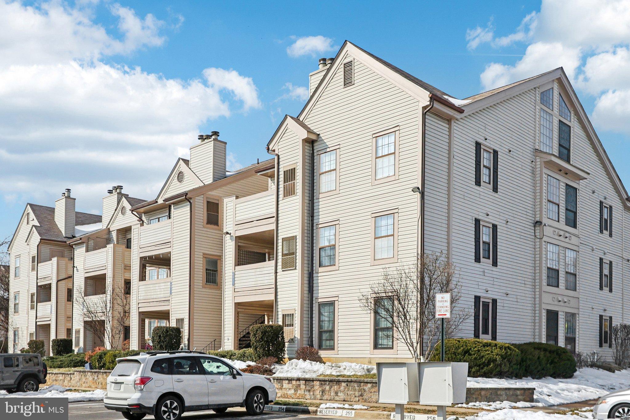 6933 MARY CAROLINE CIRCLE B