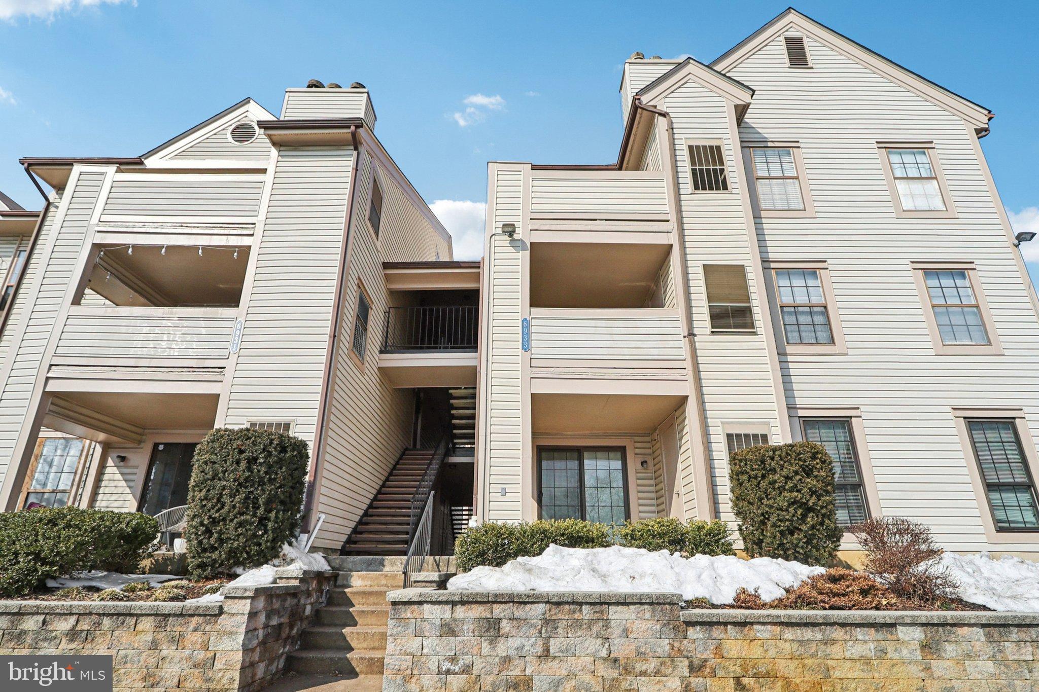 6933 MARY CAROLINE CIRCLE B