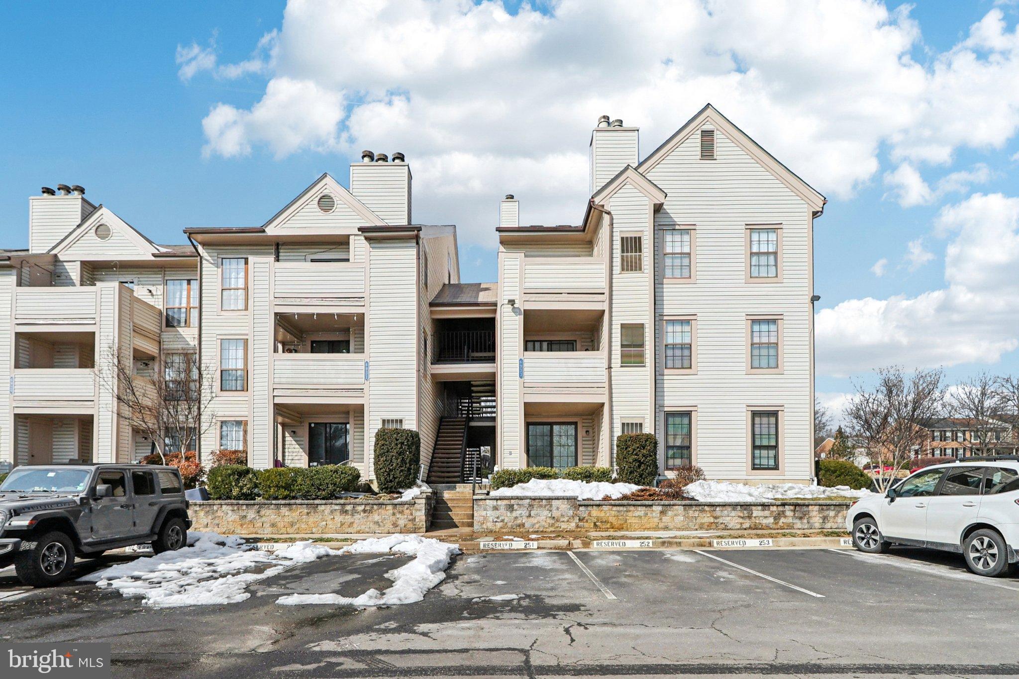 6933 MARY CAROLINE CIRCLE B