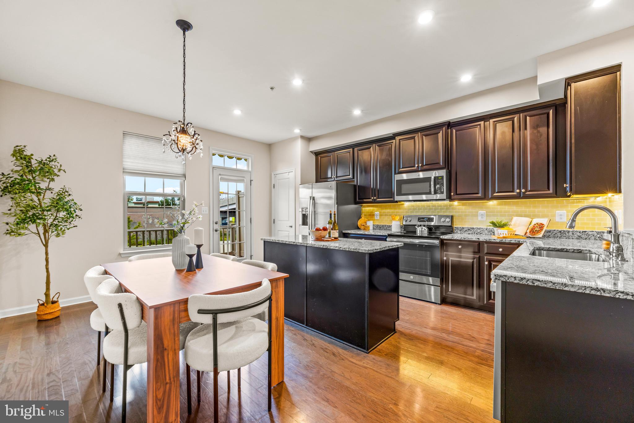 OLDHAM CROSSING - Residential