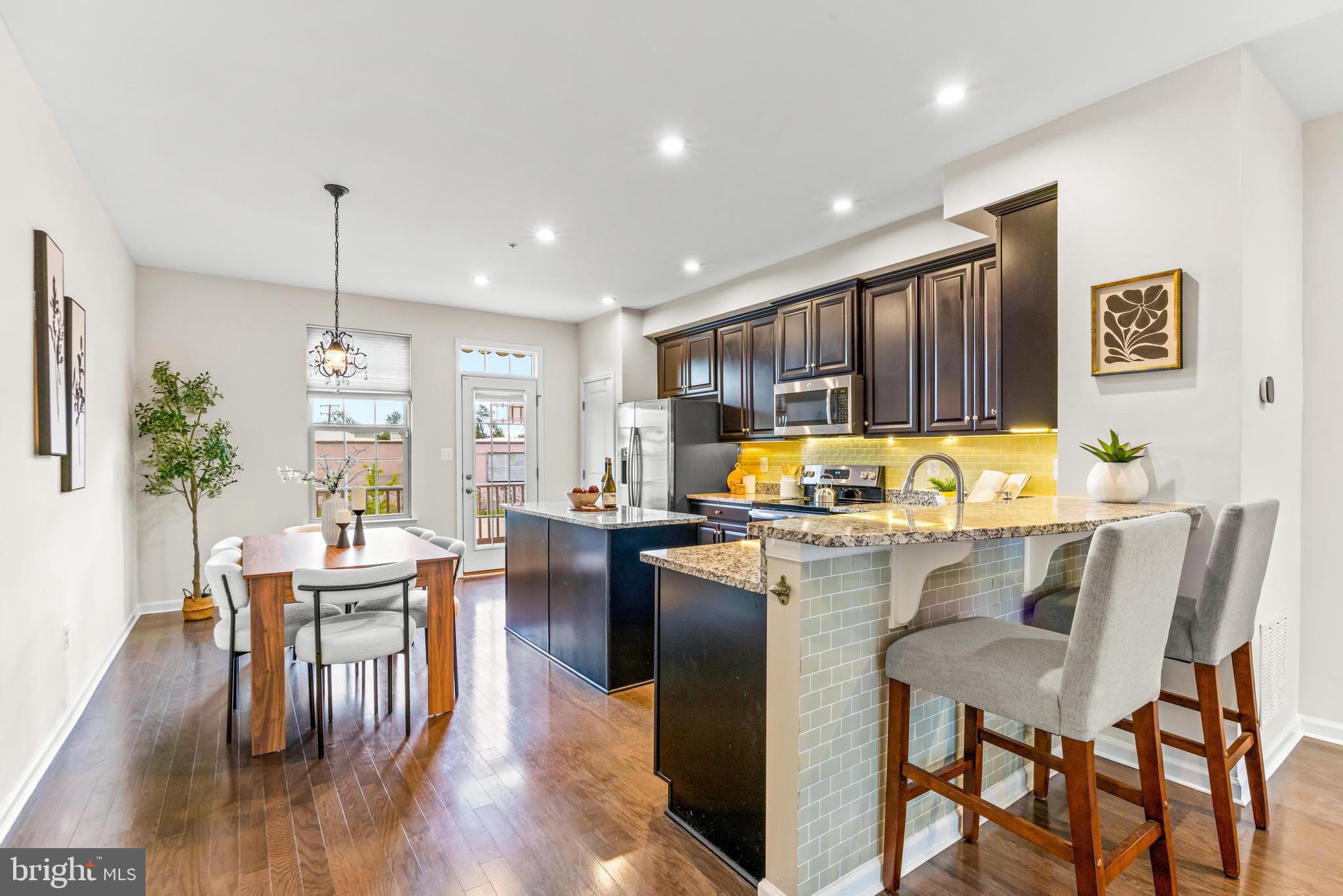 OLDHAM CROSSING - Residential