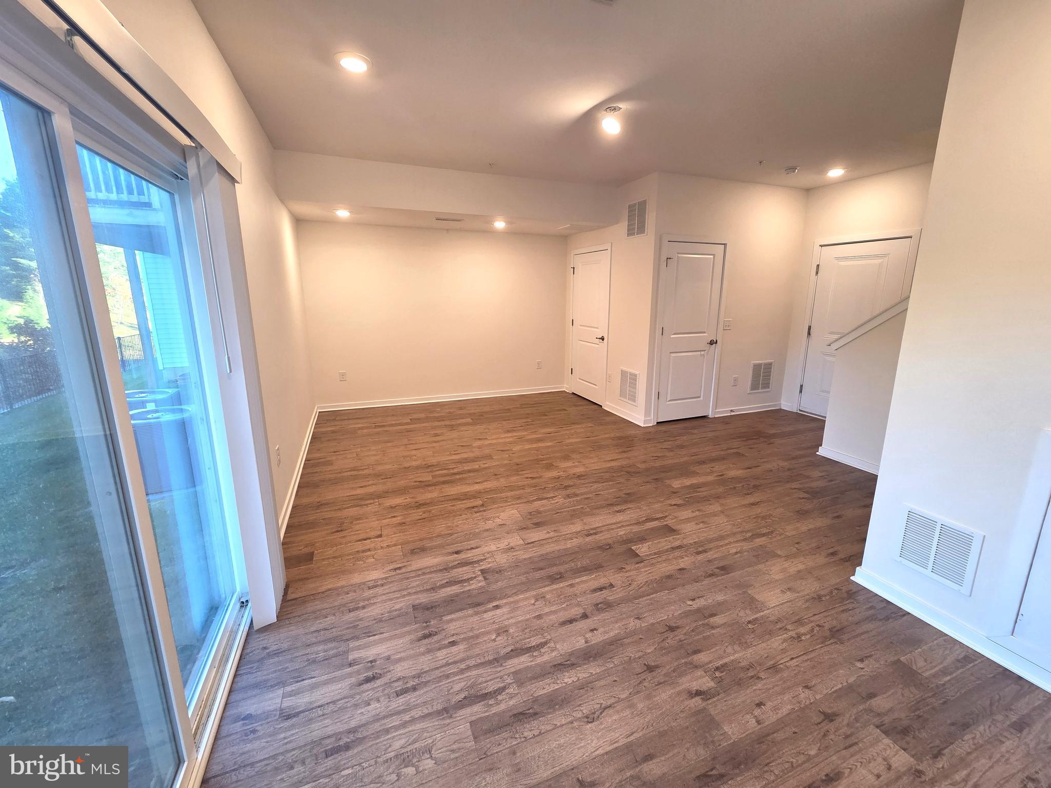 TOWNES AT SHANNON HILL - Residential Lease