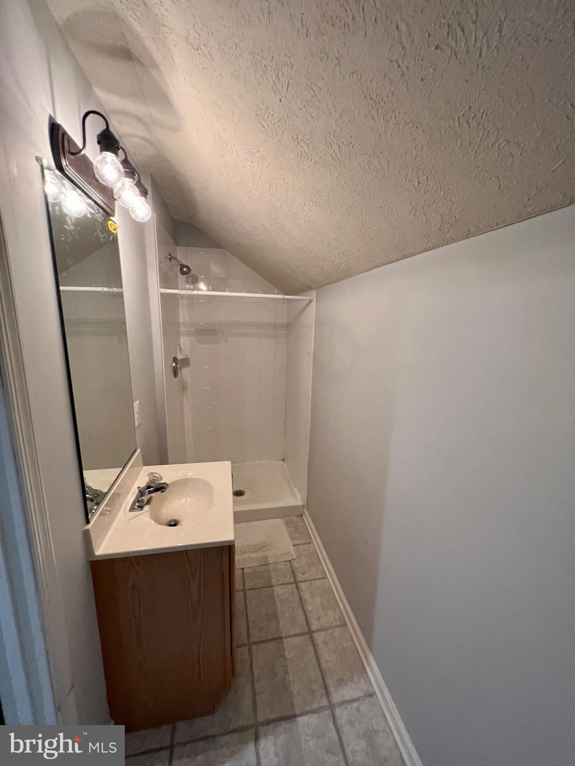 OLIVER BEACH - Residential