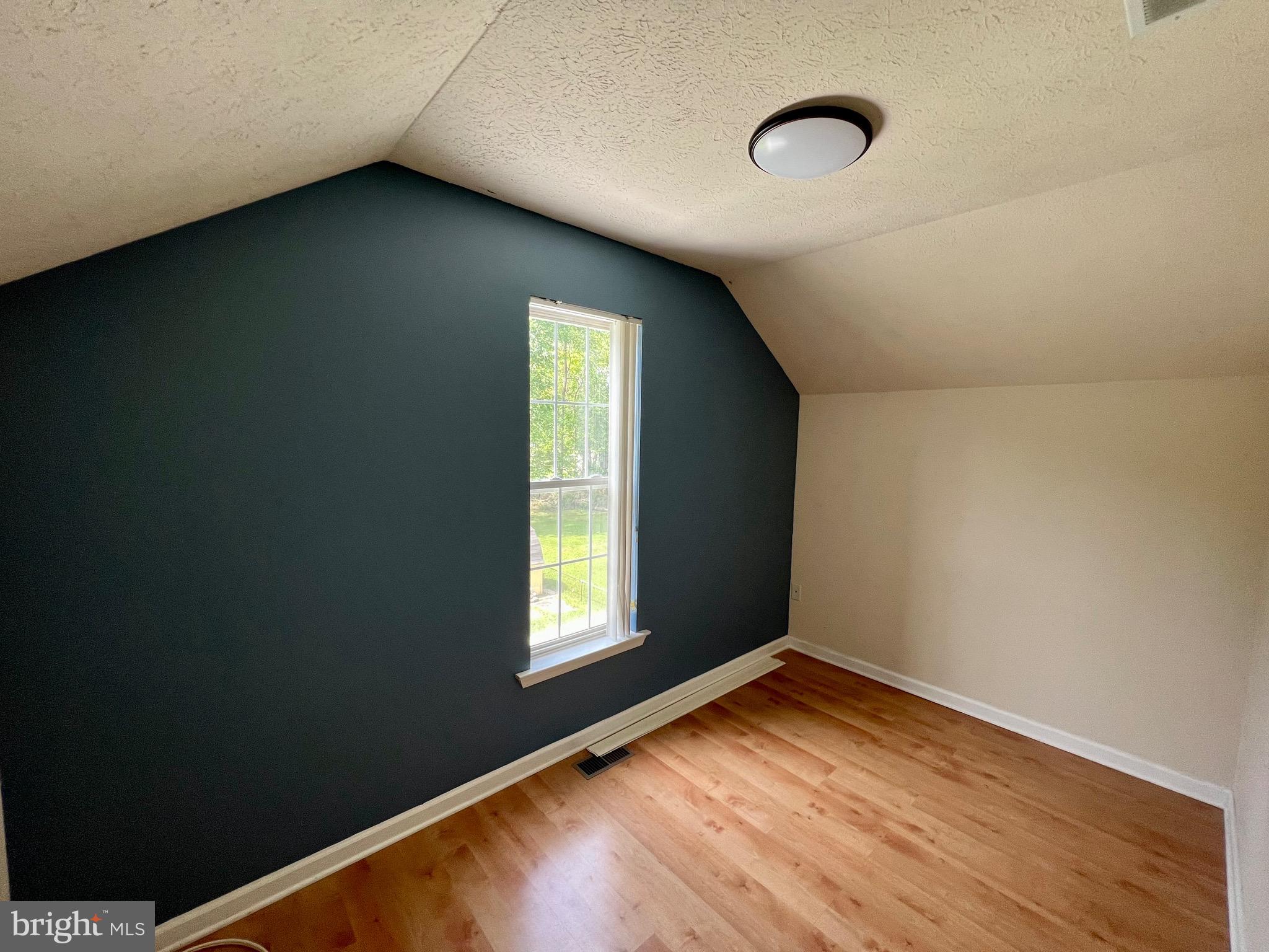 OLIVER BEACH - Residential