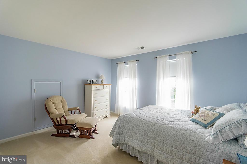 ARCHERS ROCK - Residential