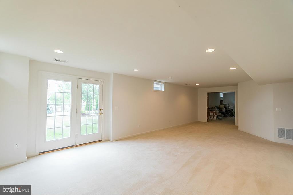 ARCHERS ROCK - Residential