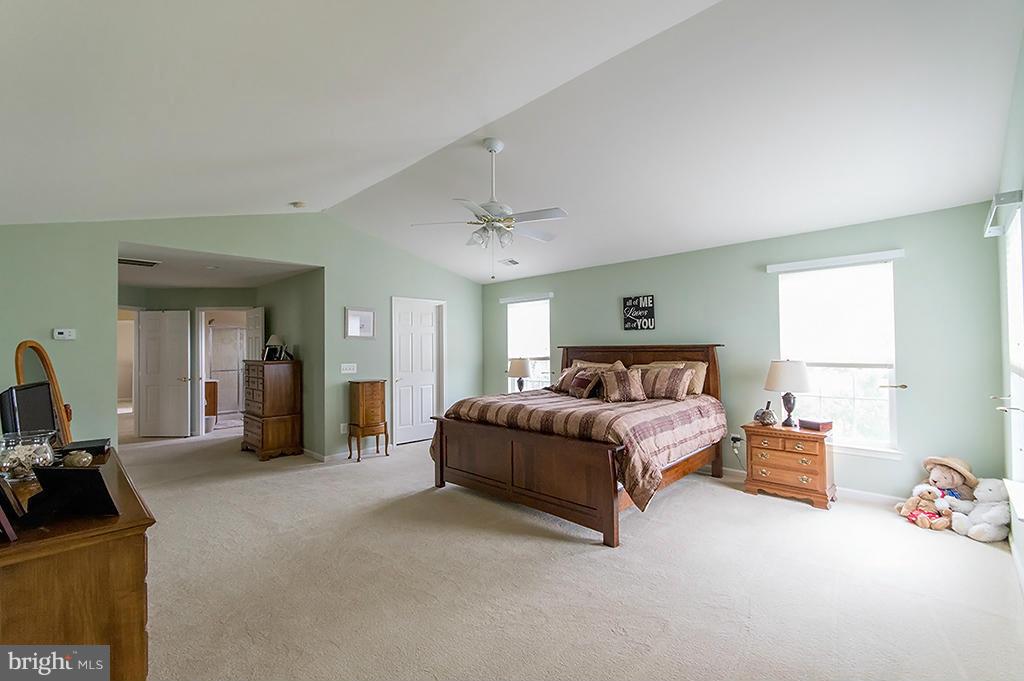 ARCHERS ROCK - Residential