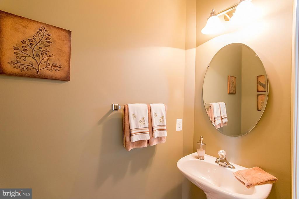 ARCHERS ROCK - Residential