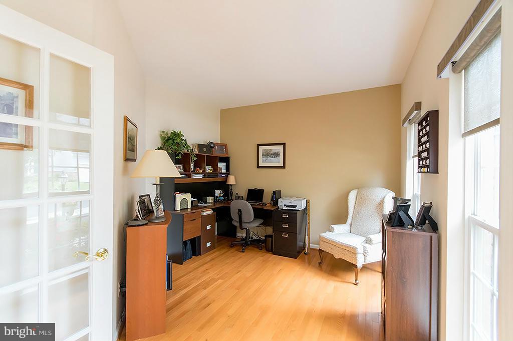 ARCHERS ROCK - Residential