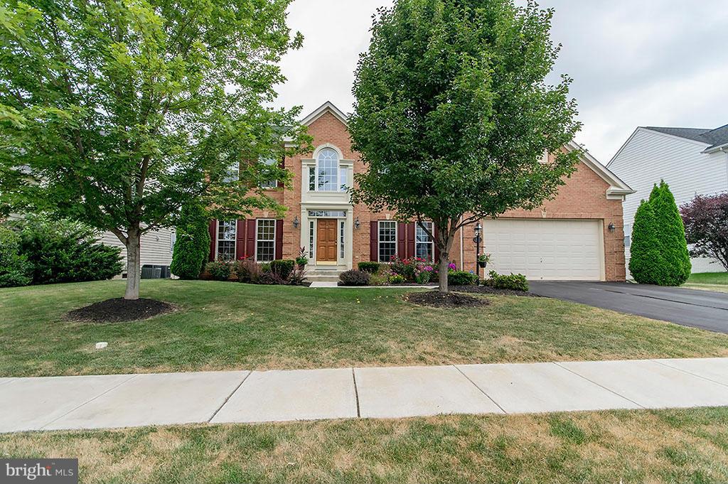 ARCHERS ROCK - Residential