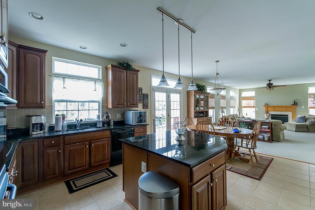 ARCHERS ROCK - Residential