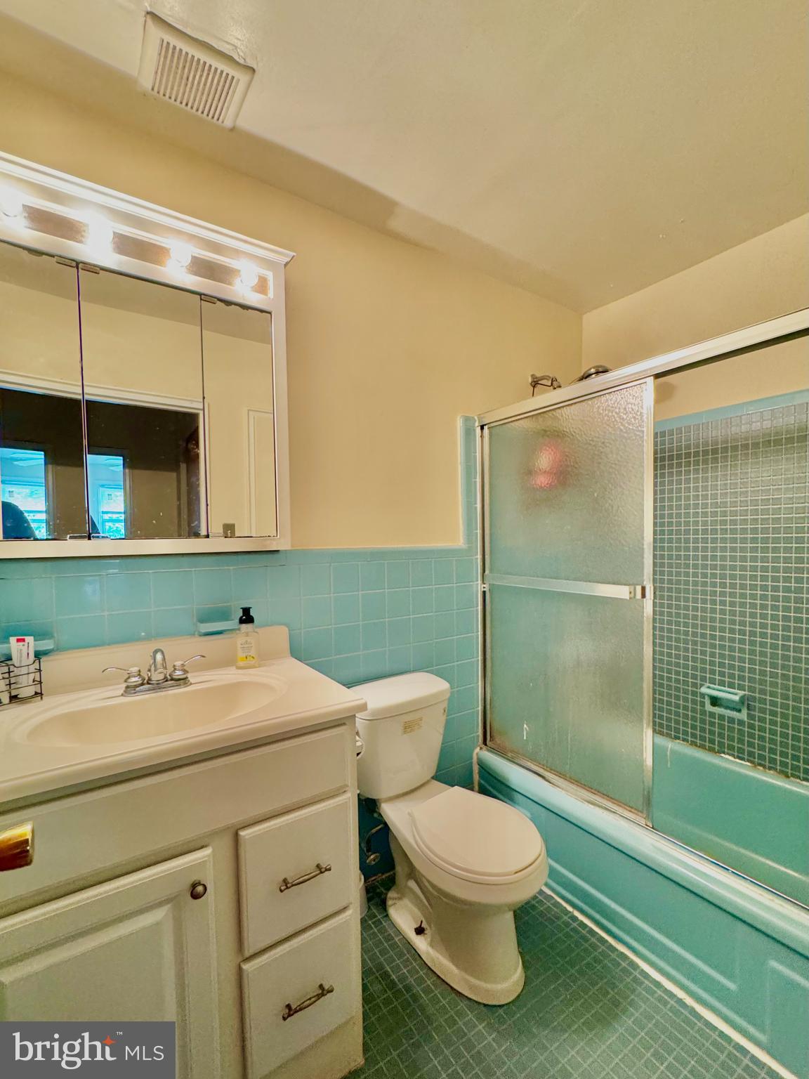 WYNNEFIELD HEIGHTS - Residential Income