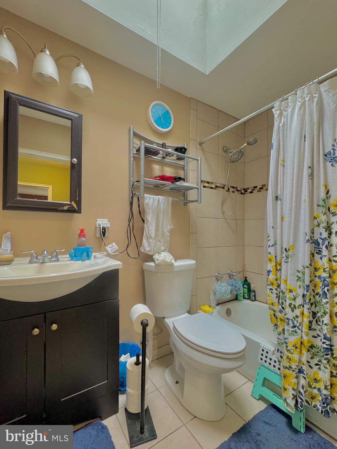 WYNNEFIELD HEIGHTS - Residential Income