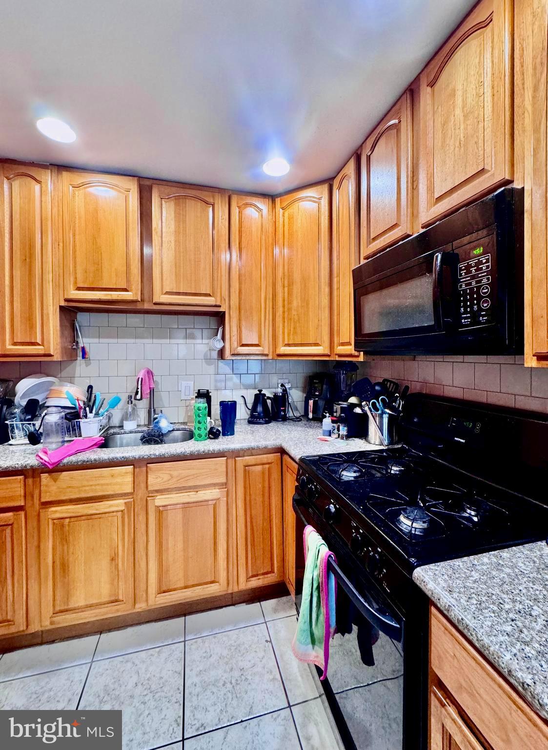 WYNNEFIELD HEIGHTS - Residential Income