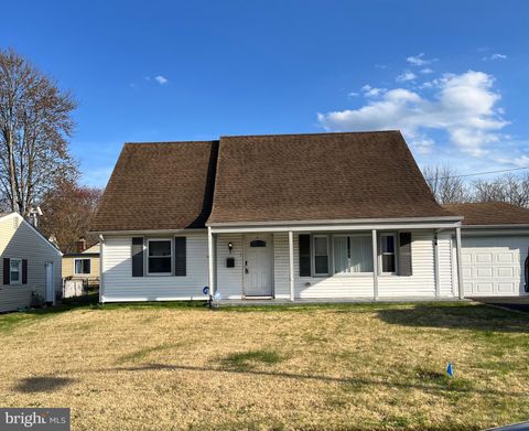 Homes For Sale - 54 Middleton Lane<br/> Burlington County, WILLINGBORO, NJ 08046