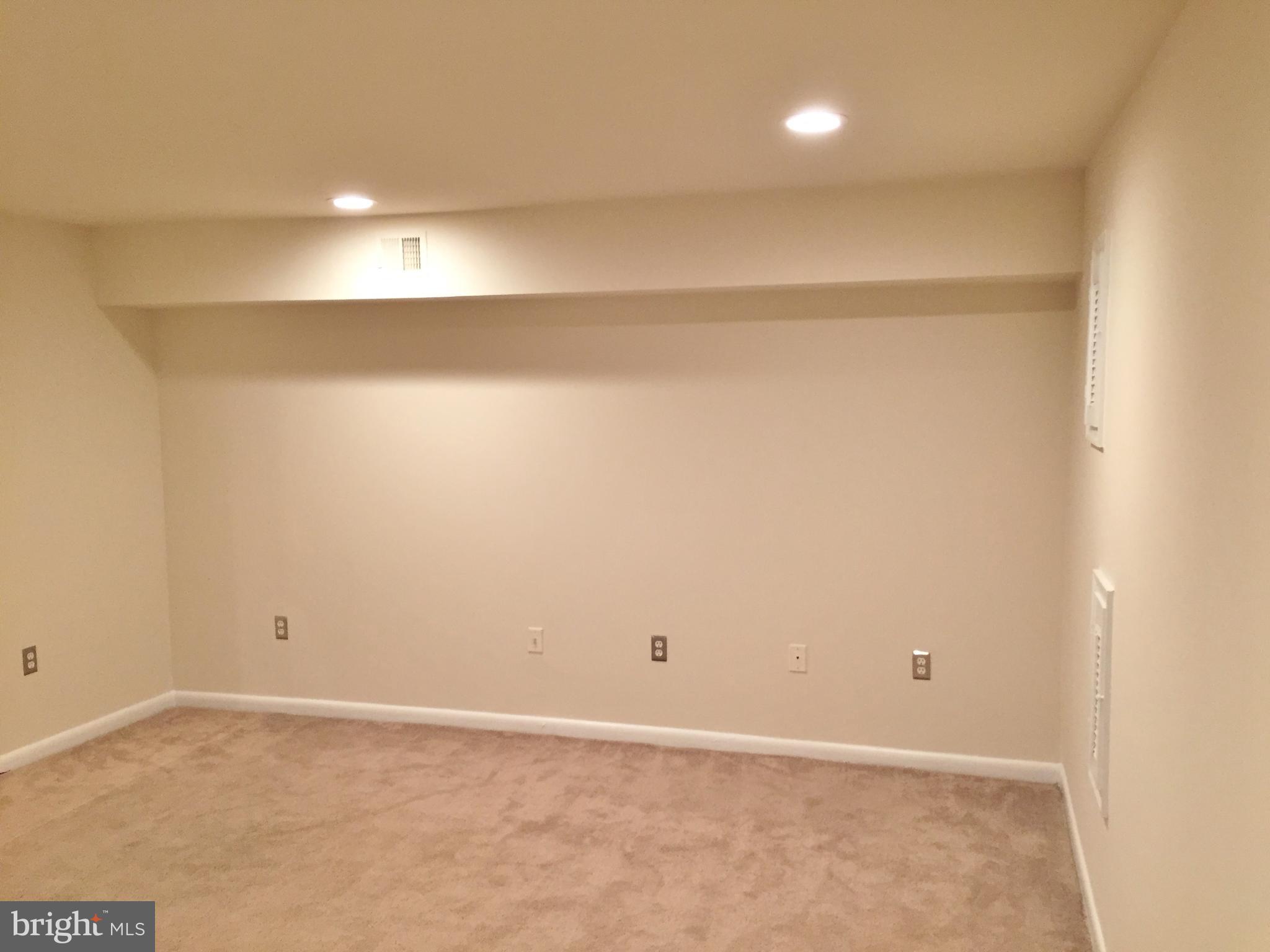 WOODSTONE - Residential