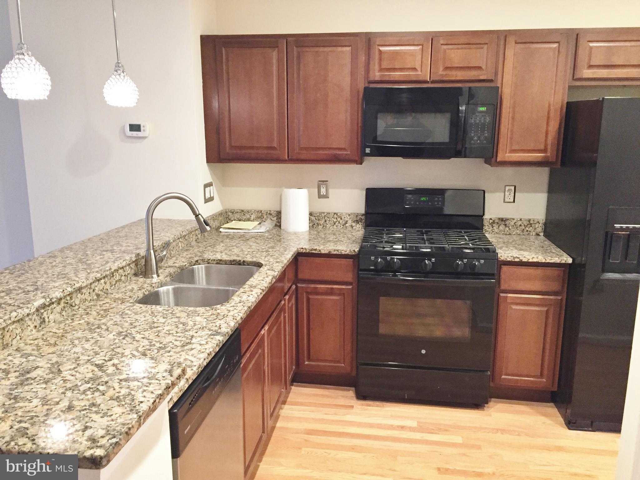 WOODSTONE - Residential