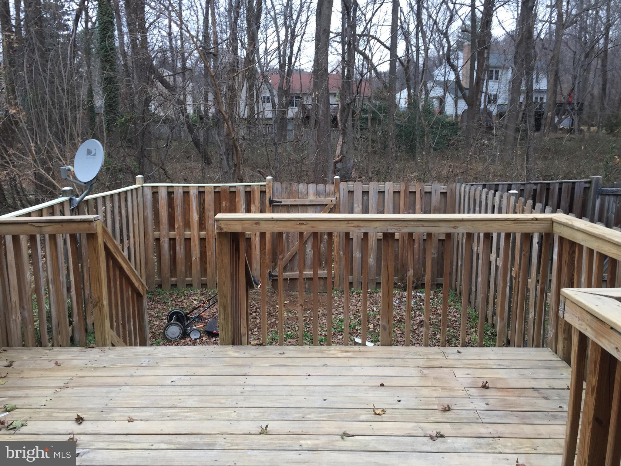 WOODSTONE - Residential