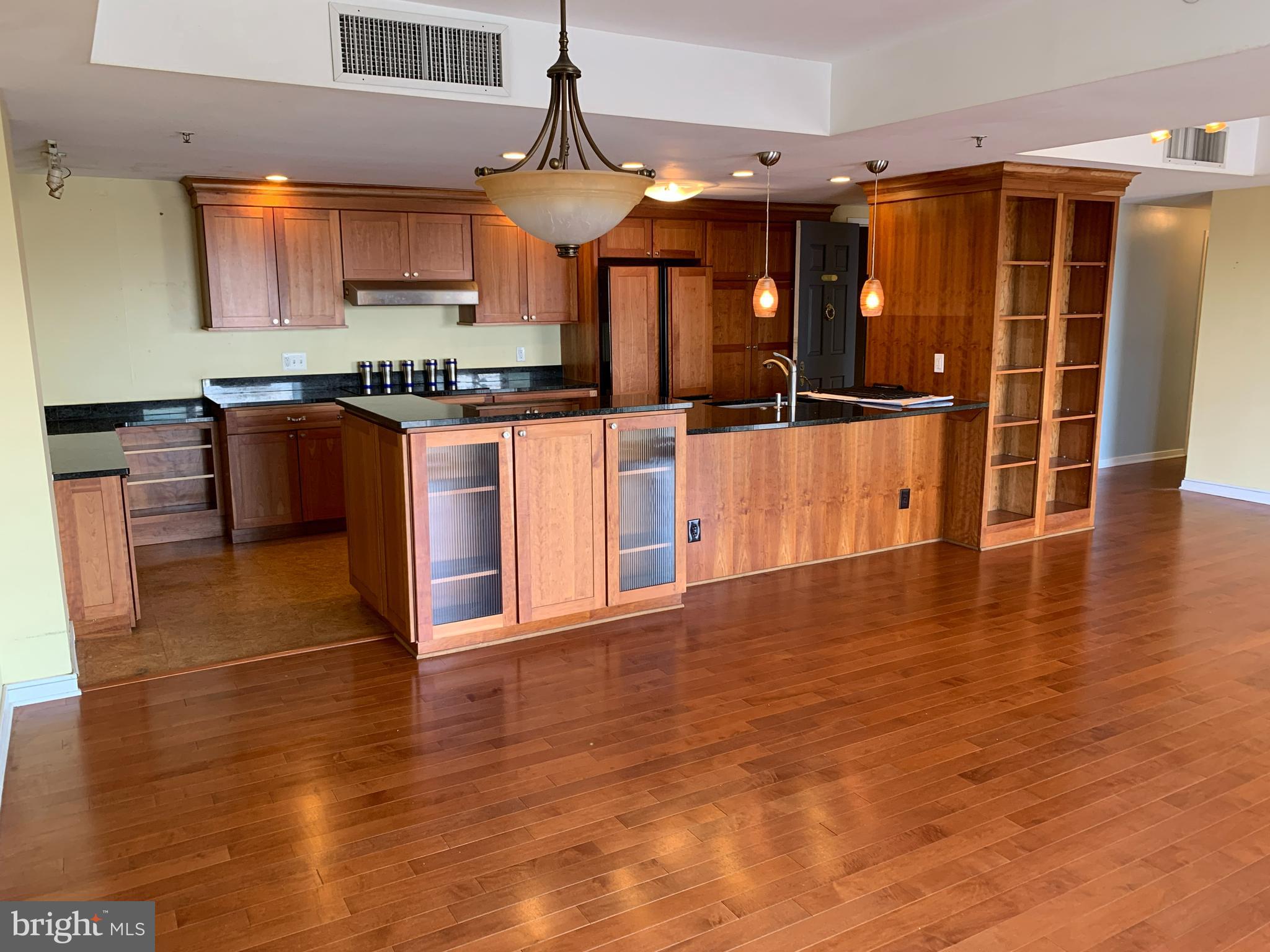 INNER HARBOR - Residential