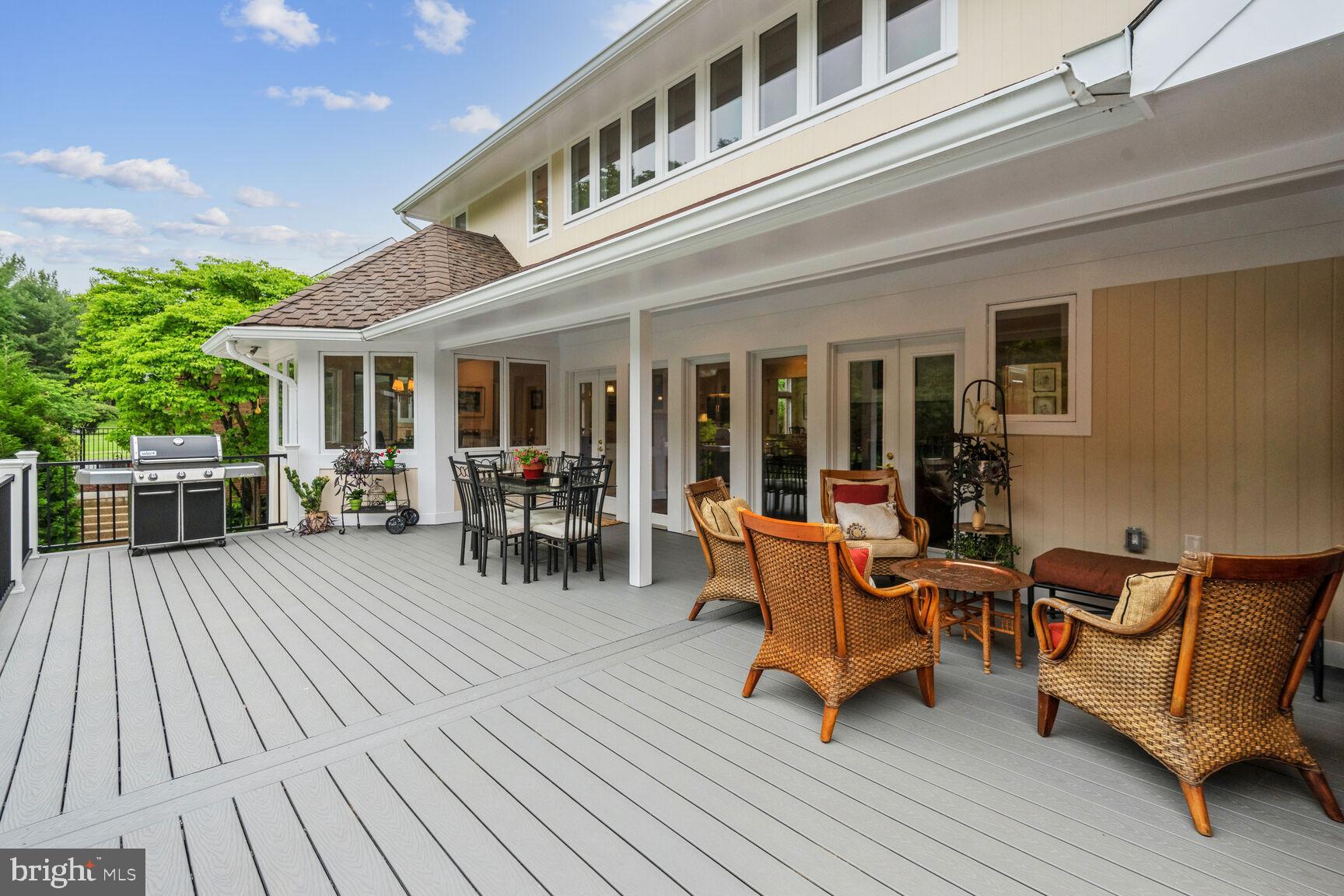 FALCONHURST - Residential