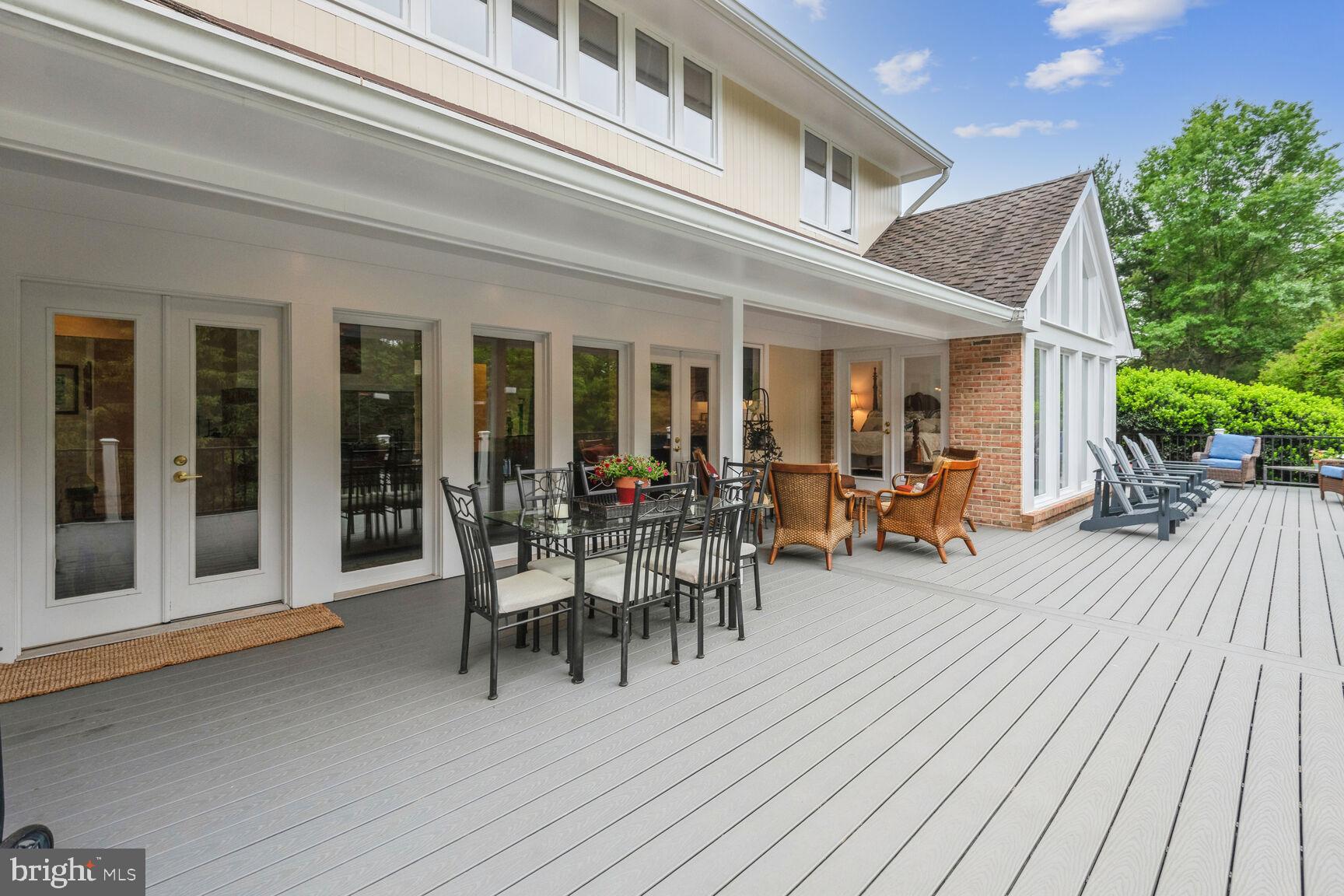 FALCONHURST - Residential