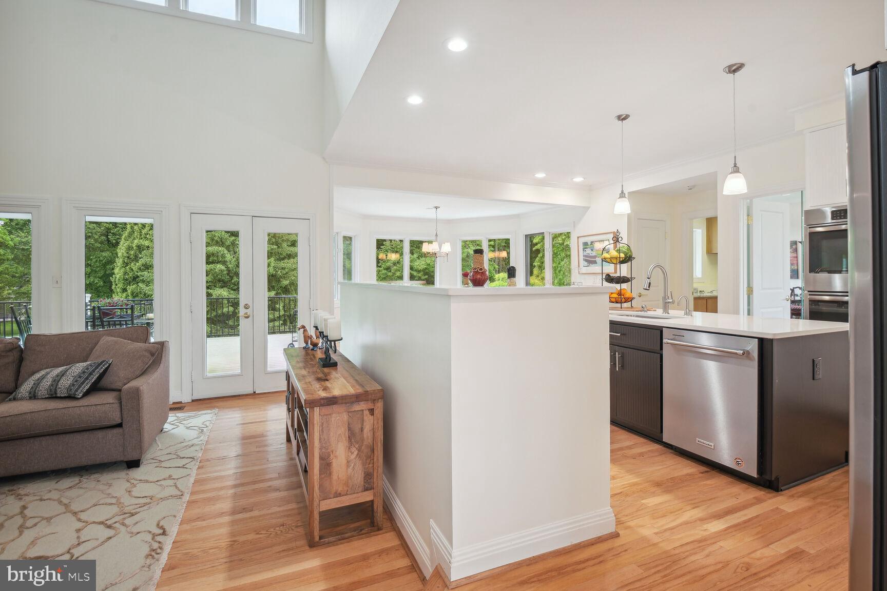 FALCONHURST - Residential