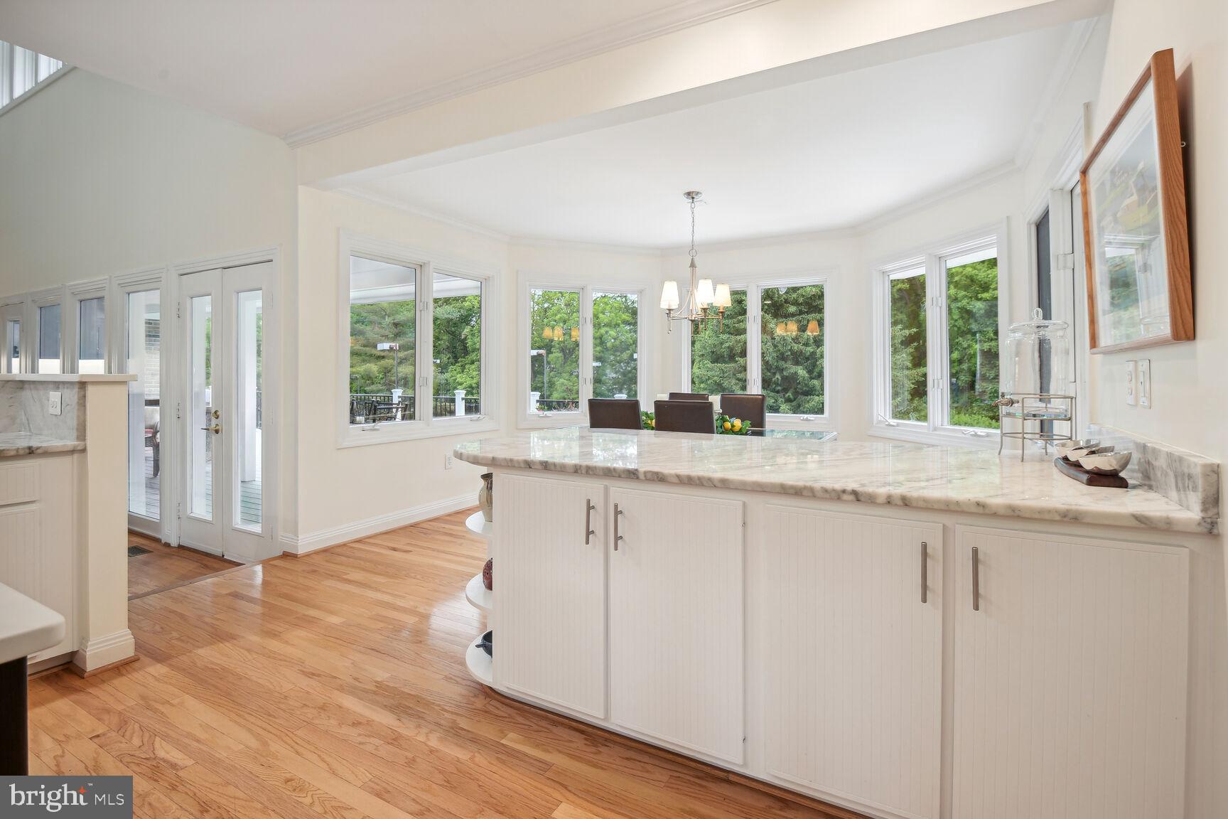 FALCONHURST - Residential